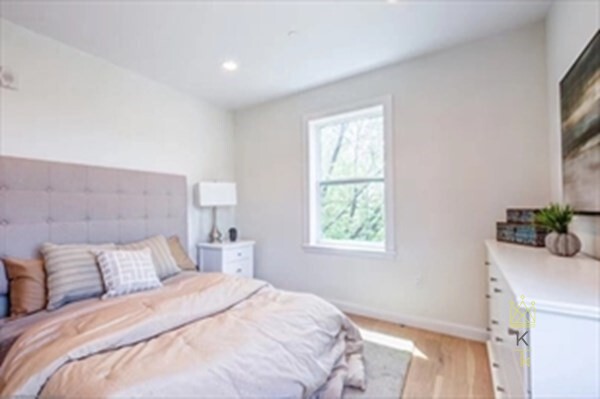 16 Boardman St, East Boston