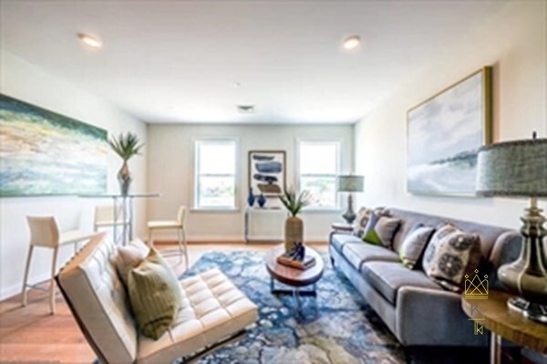 16 Boardman St, East Boston