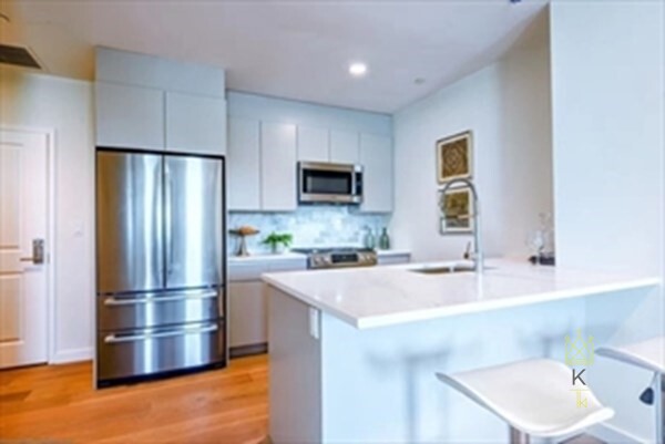 16 Boardman St, East Boston