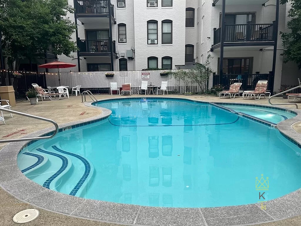 4 Commonwealth Ct, Brighton