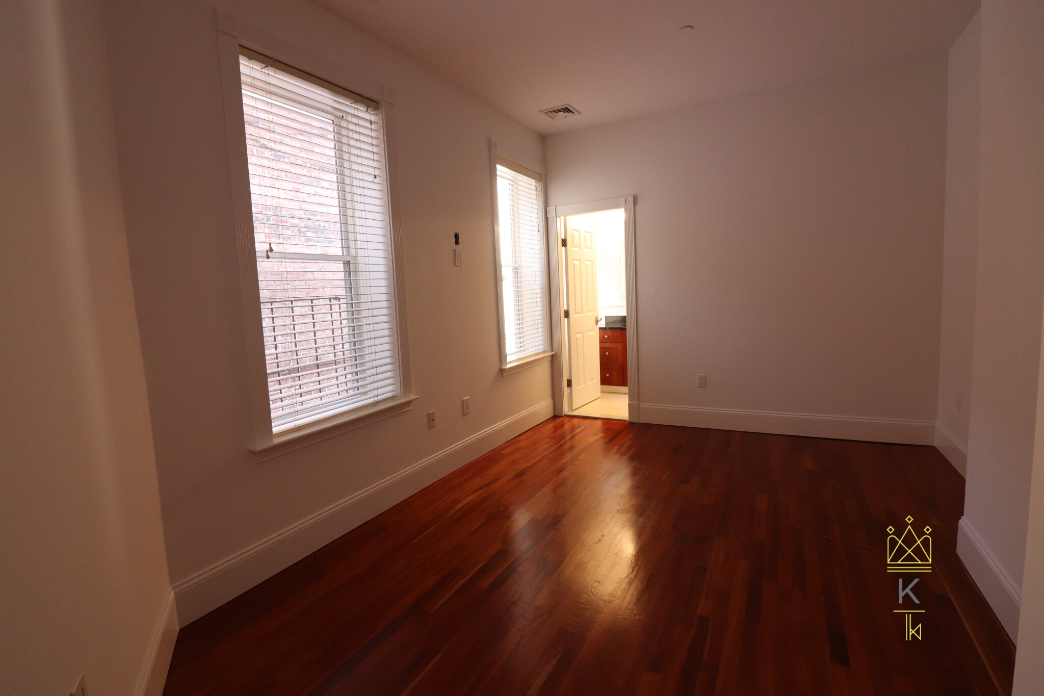 16 Temple St, Beacon Hill