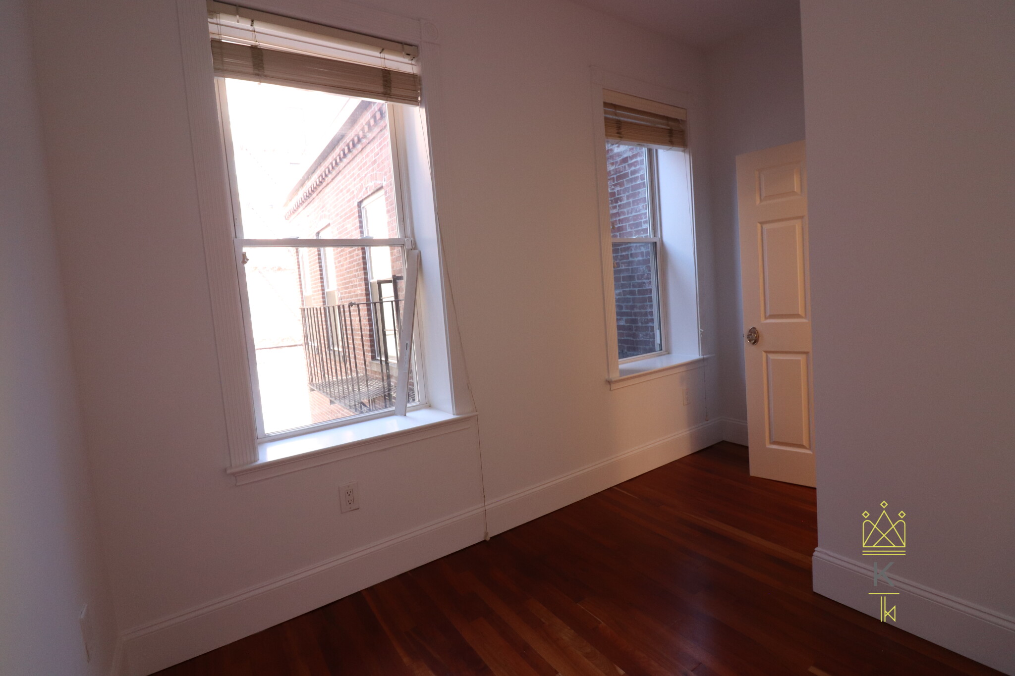 16 Temple St, Beacon Hill