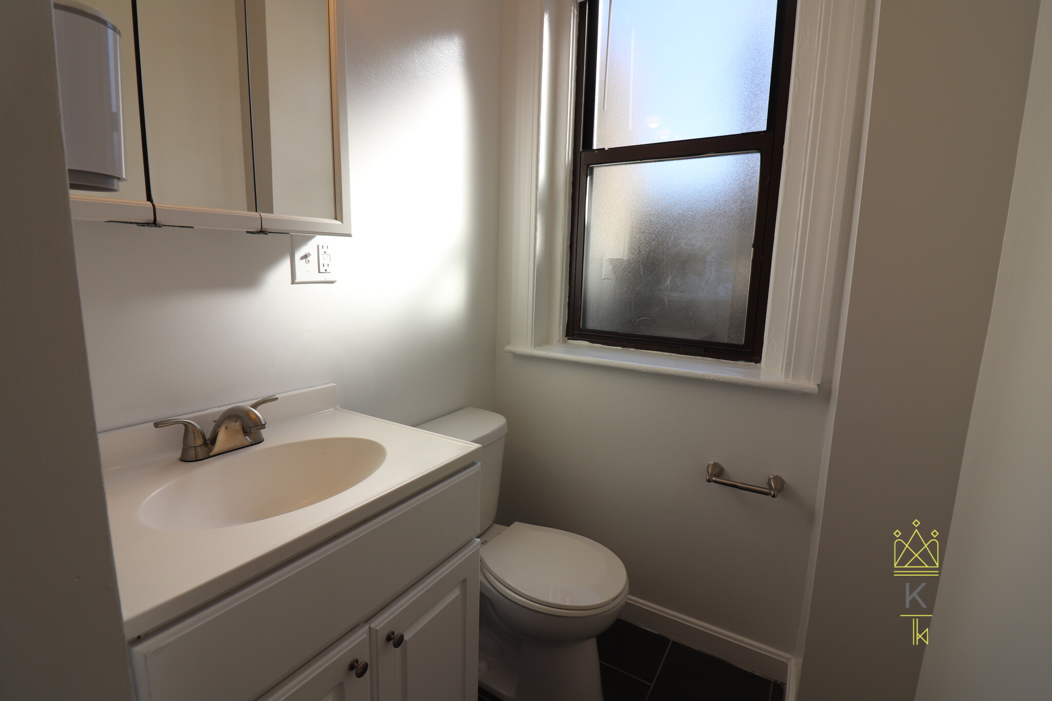 19 Peterborough St, Fenway