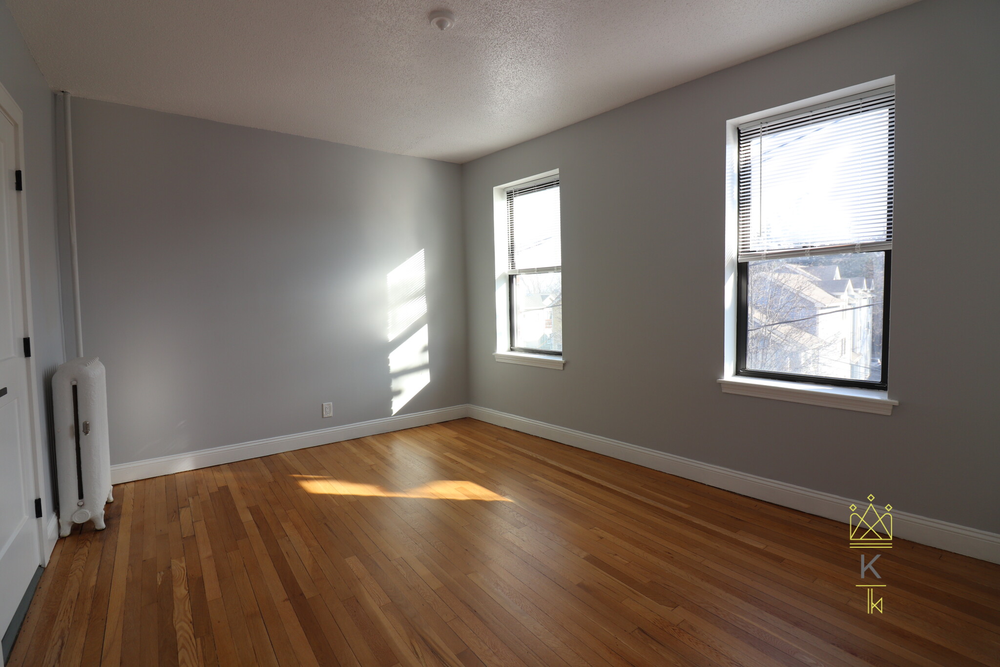 313 Summit Ave, Brighton