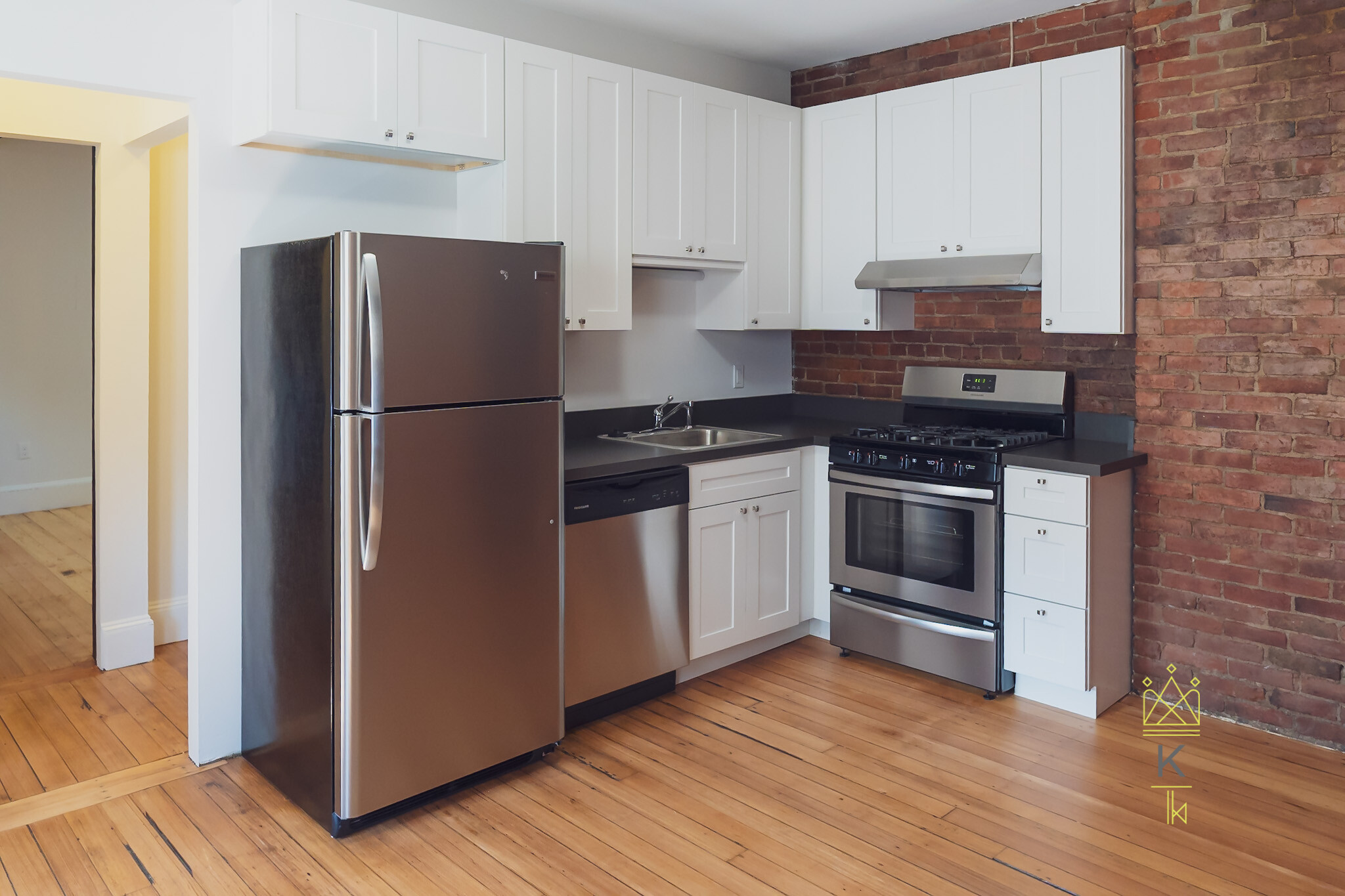 41 Harvard St. - 4,500USD / month