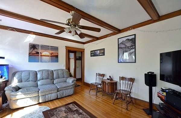 69 Hillside Rd, Watertown