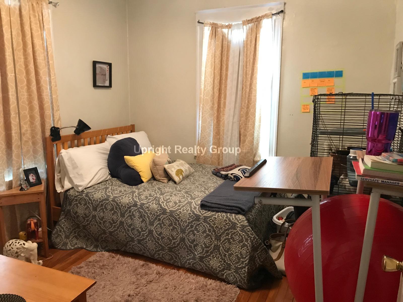 33 Lourdes Ave, Jamaica Plain