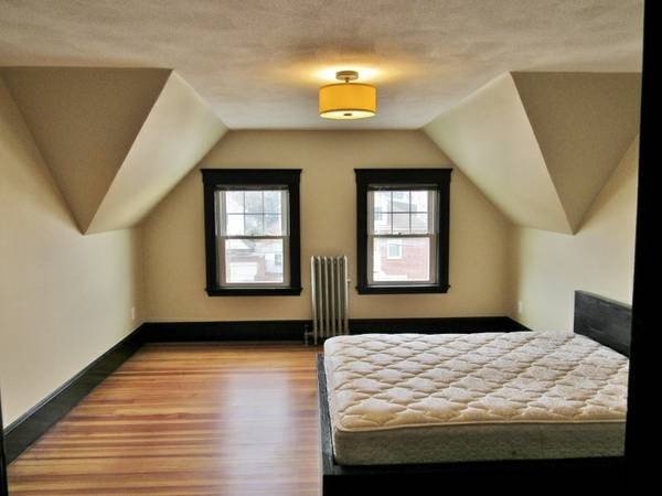 73 Hillside Rd, Coolidge Square