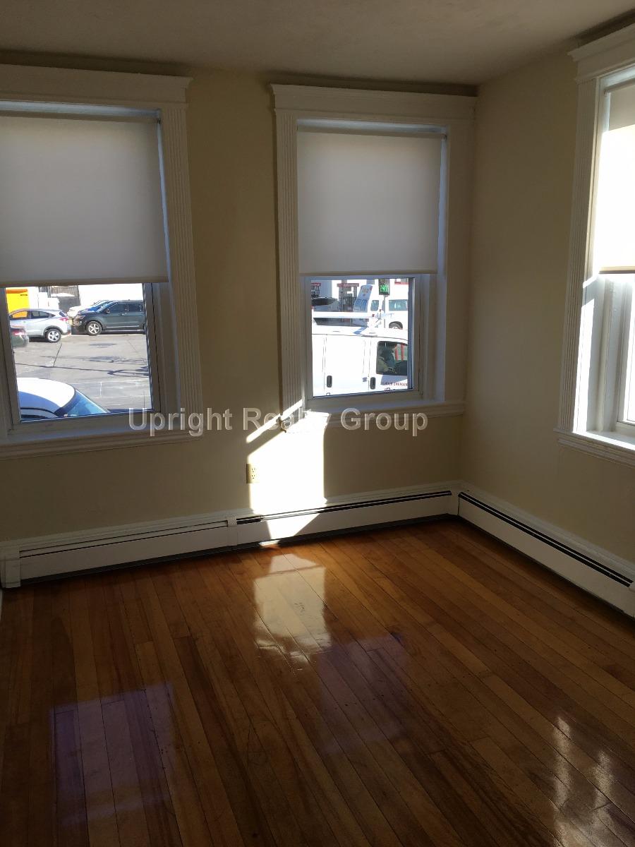 81 Empire St, Allston