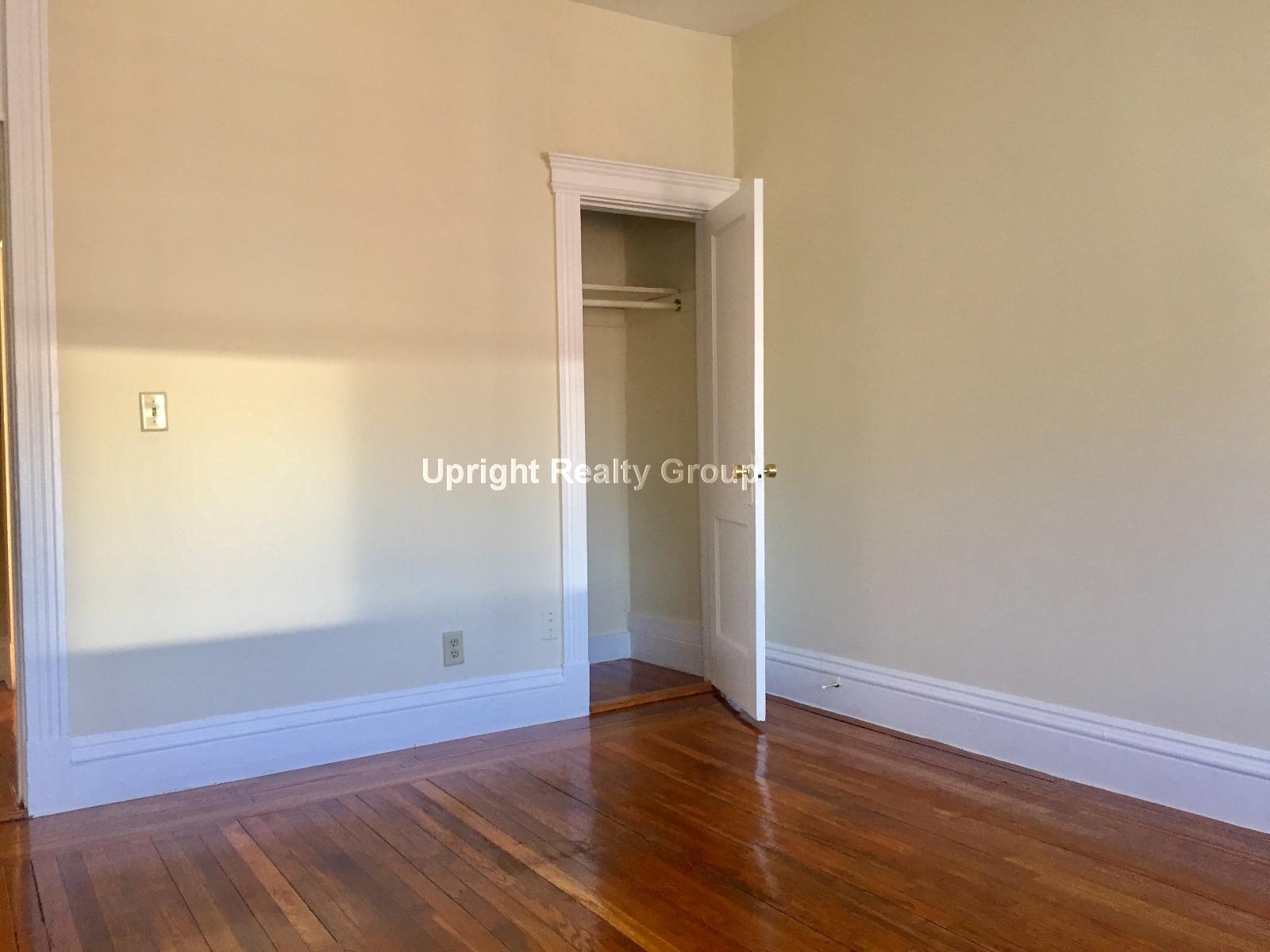 35 Gardner St, Allston