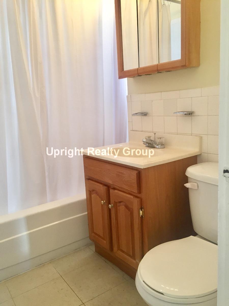 35 Gardner St, Allston