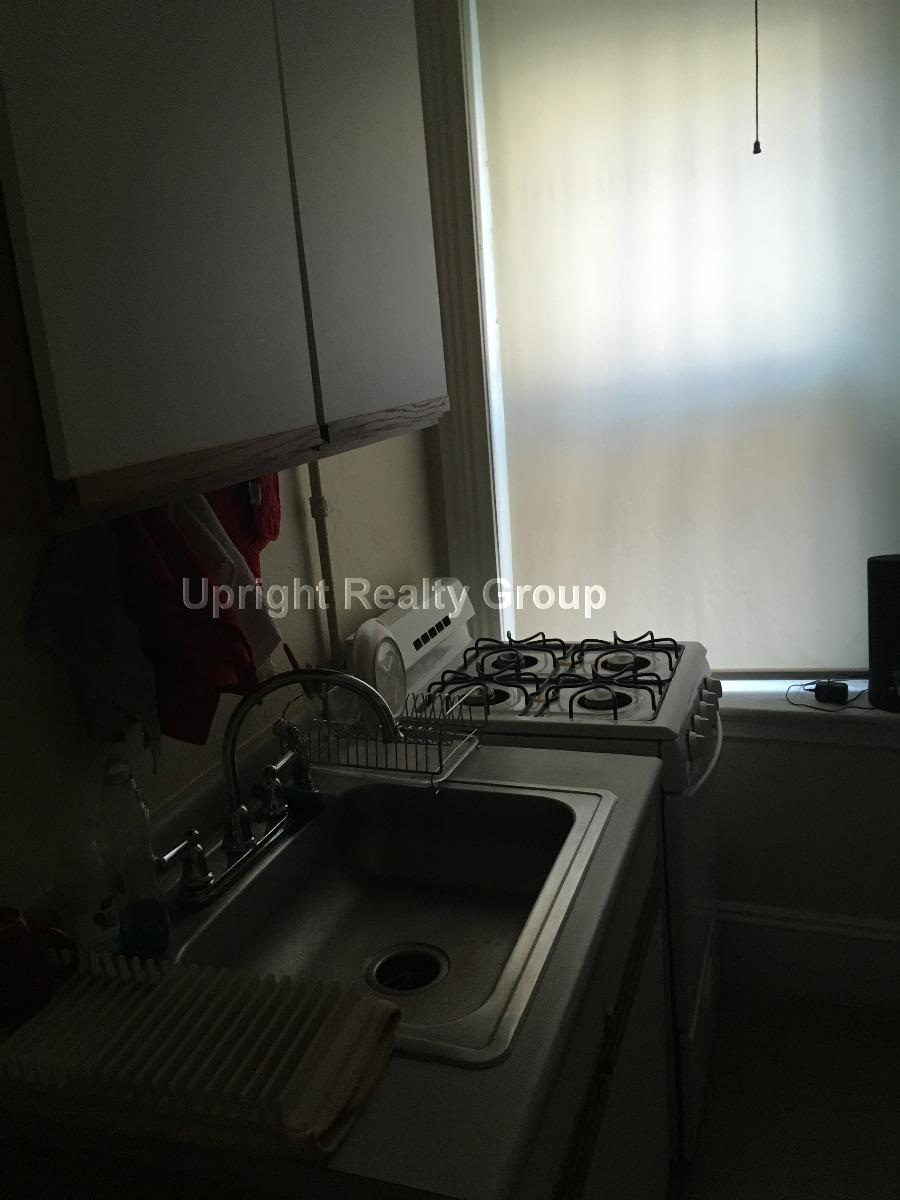 15 Royce Rd, Allston