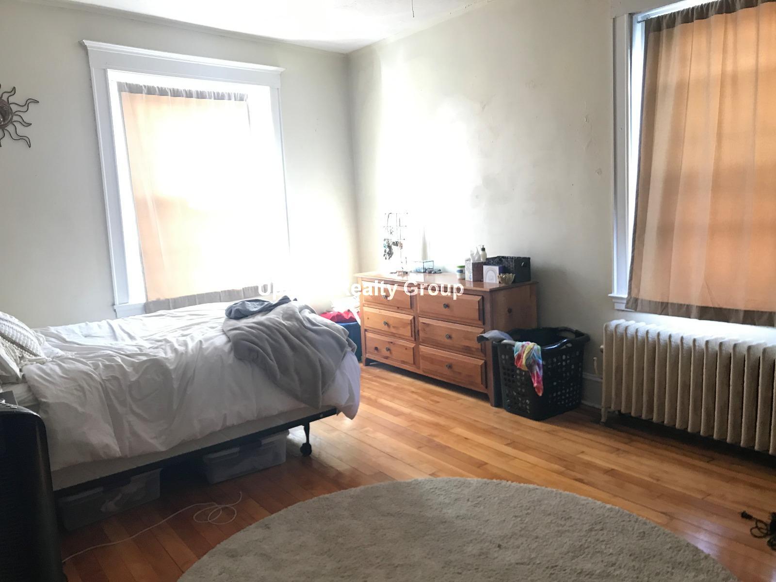 218 South St, Jamaica Plain