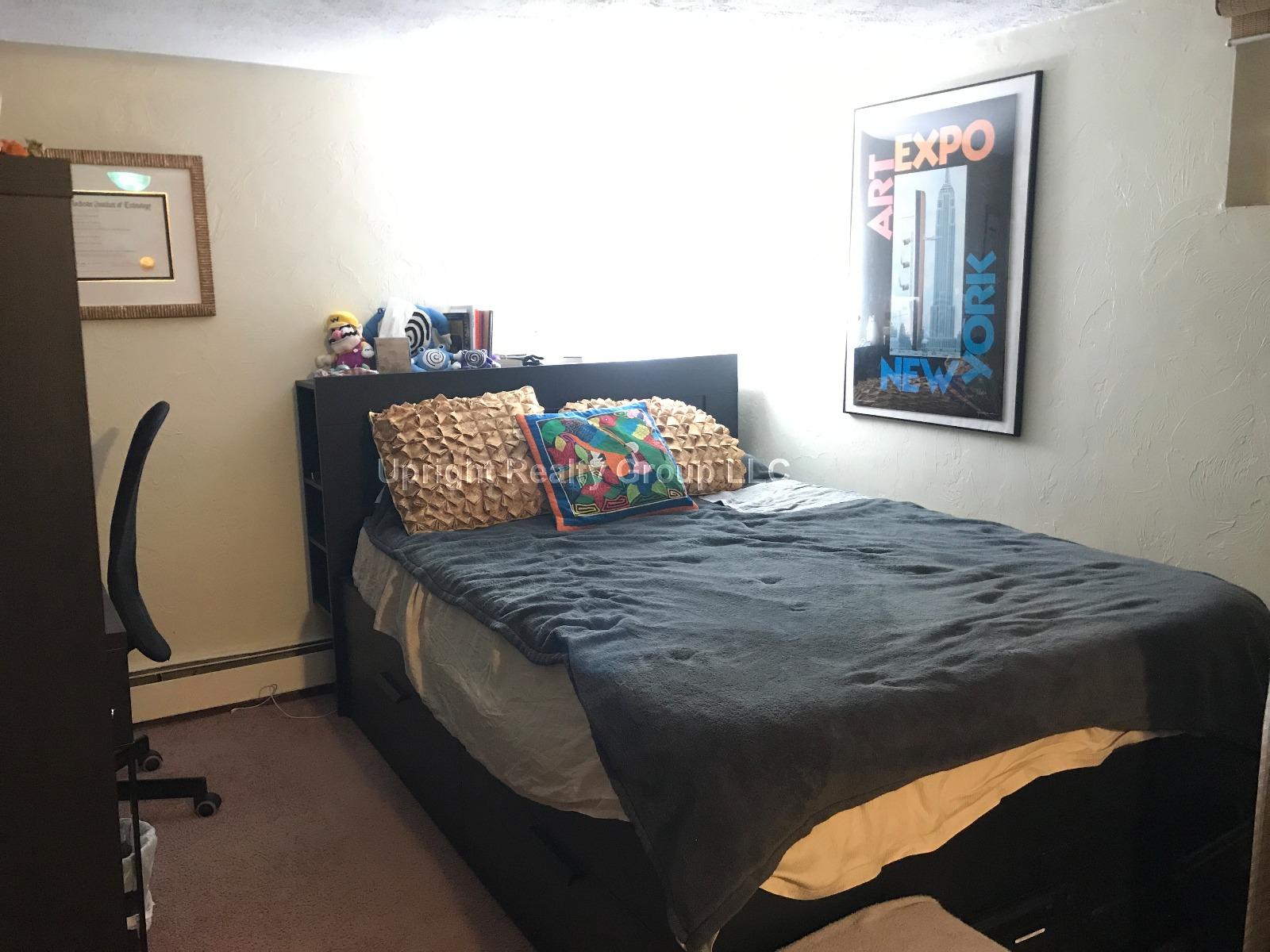 37 Huntington Ave, Jamaica Plain