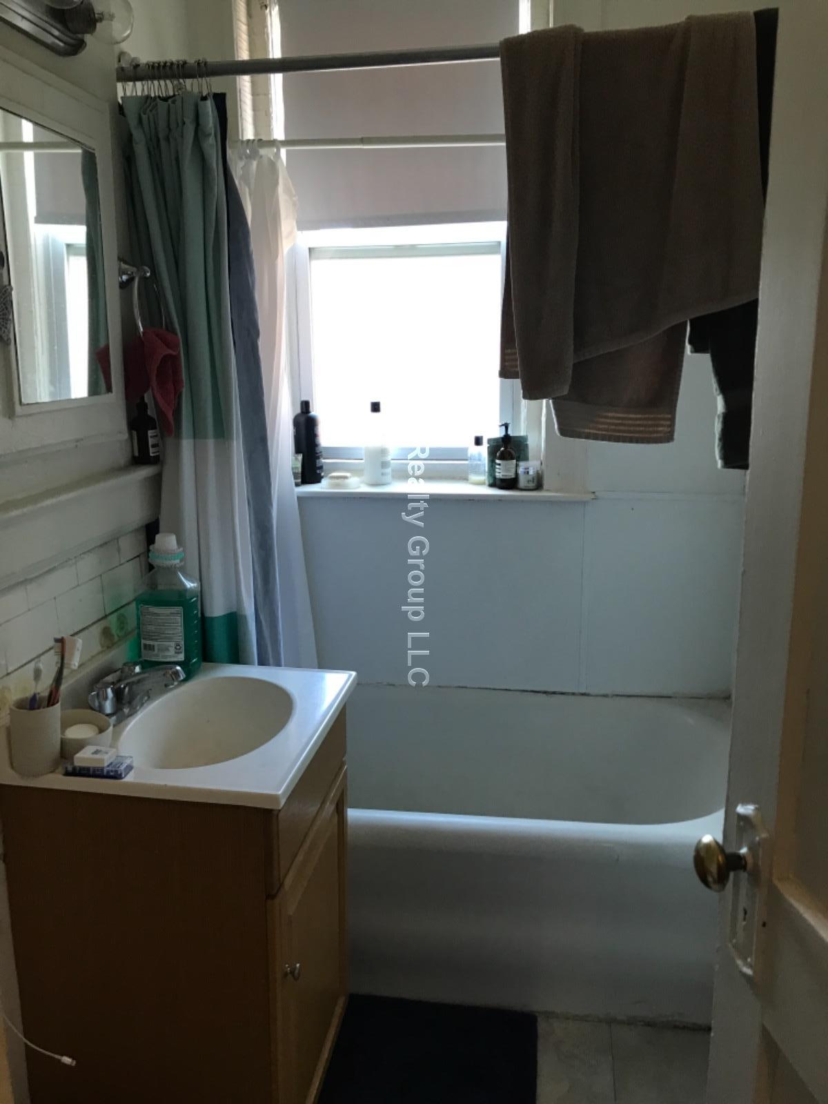 1162 Boylston St, Fenway