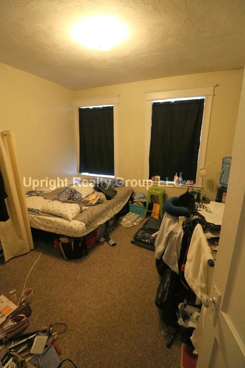 68 Woodstock Ave, Brighton