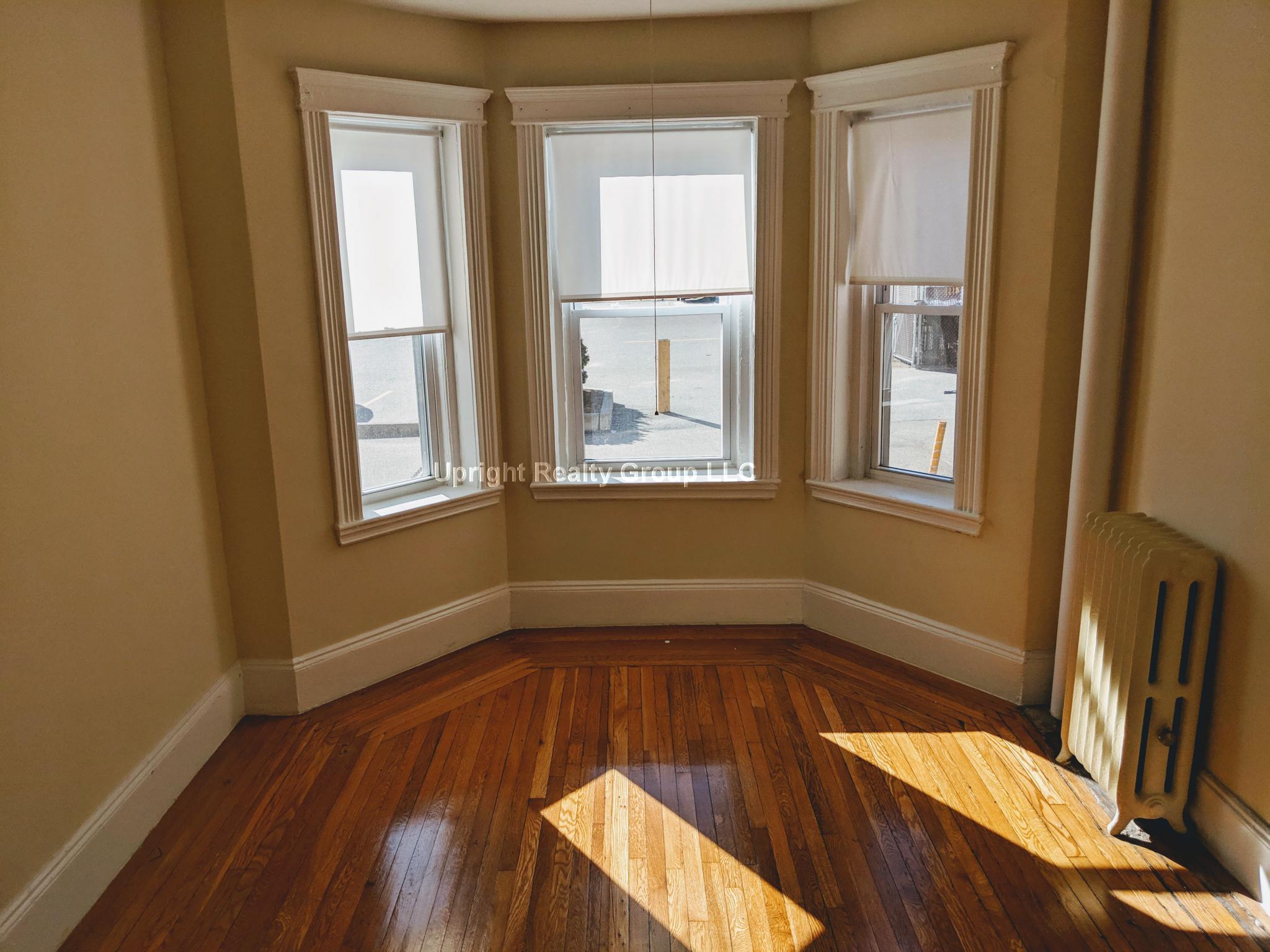 12 Royce Rd, Allston