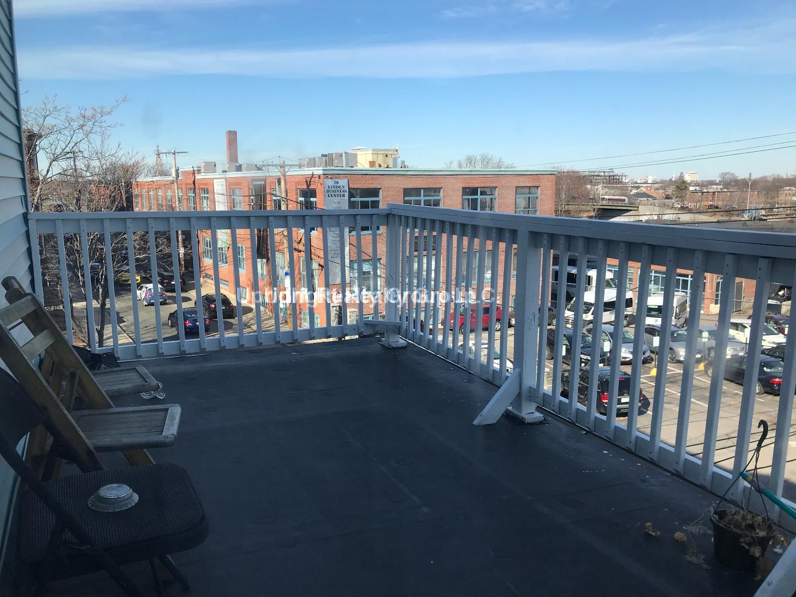 25 Linden St, Allston