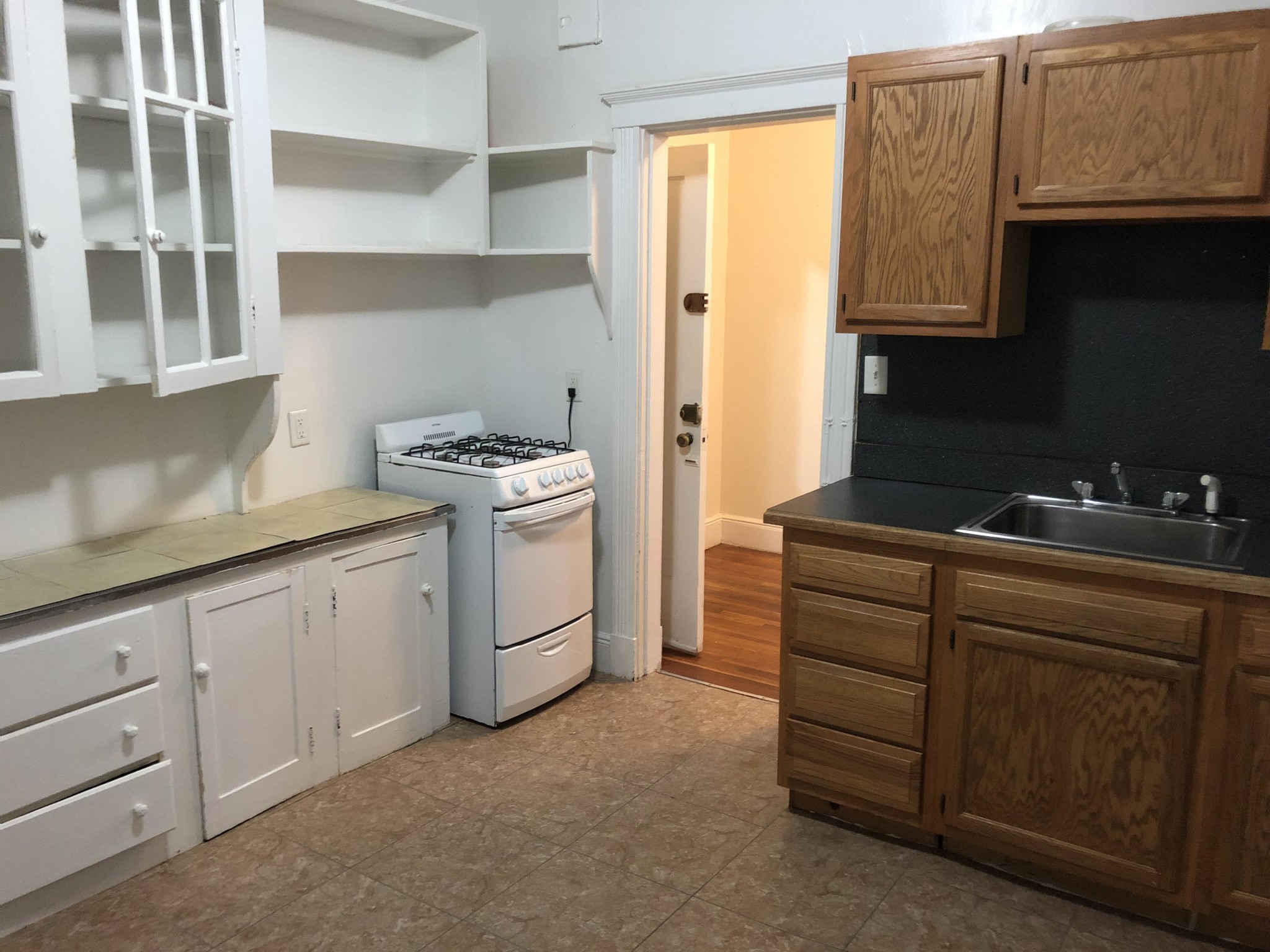 1822 Commonwealth Ave, Brighton