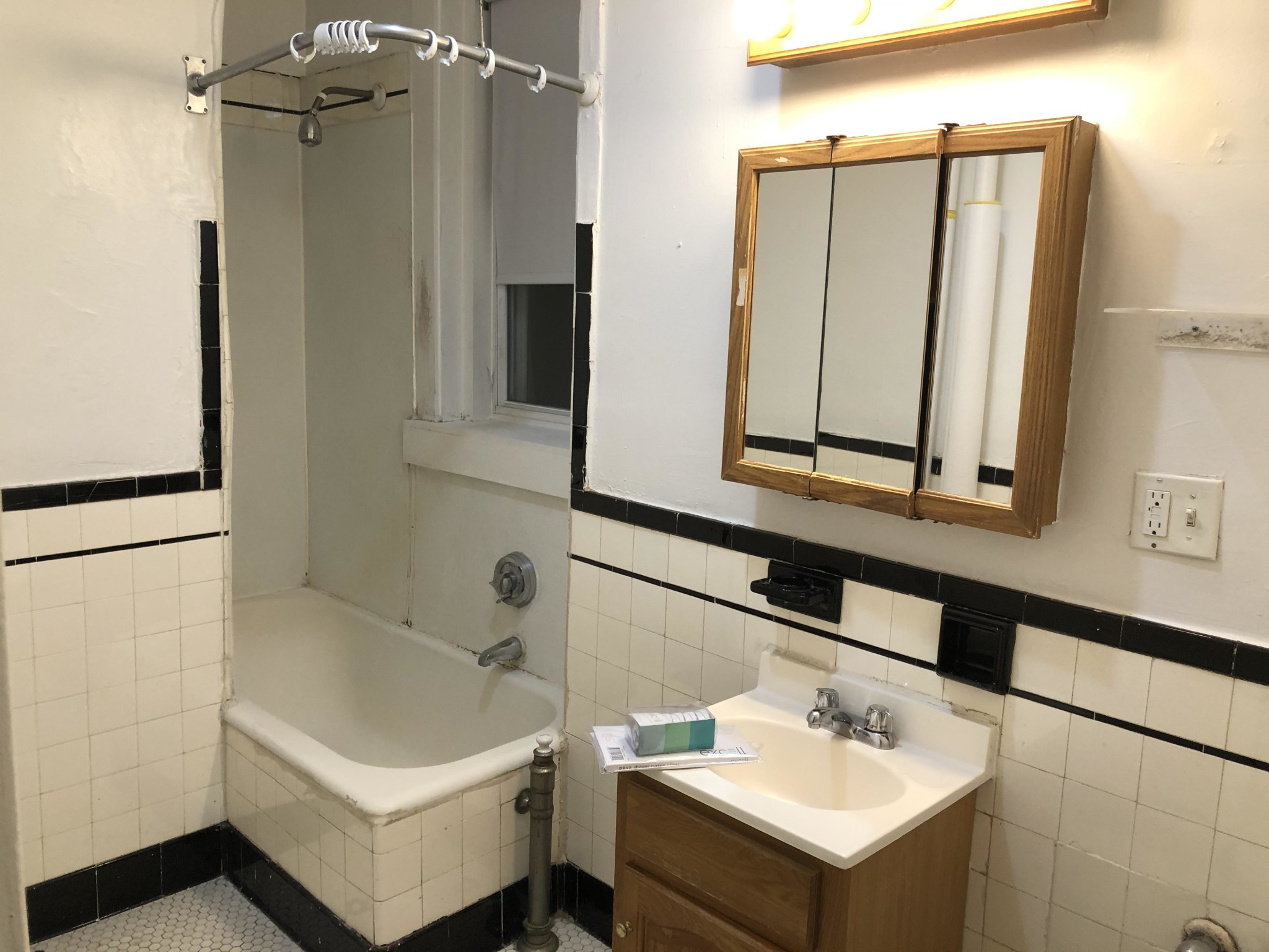 1822 Commonwealth Ave, Brighton