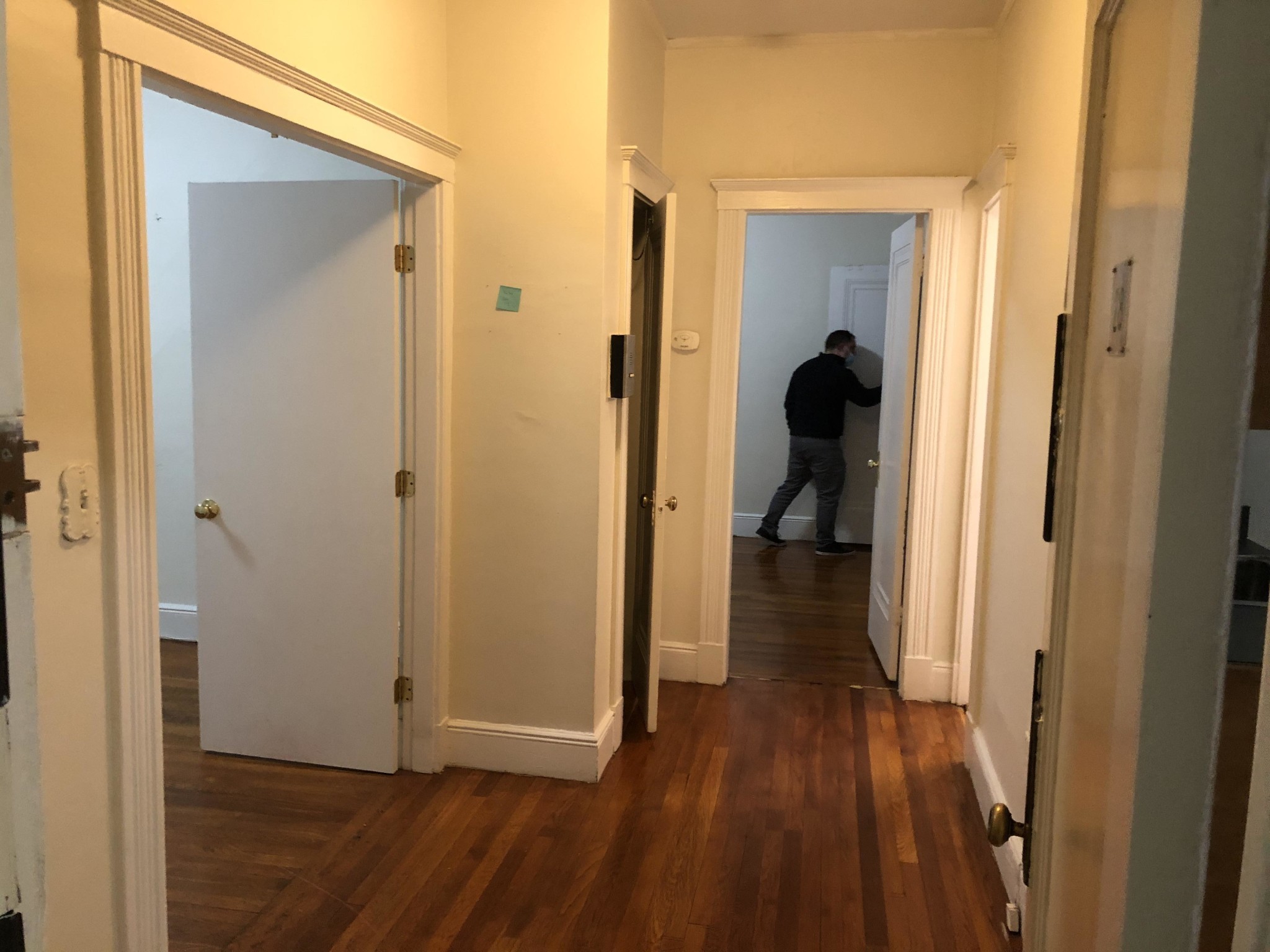 1822 Commonwealth Ave, Brighton