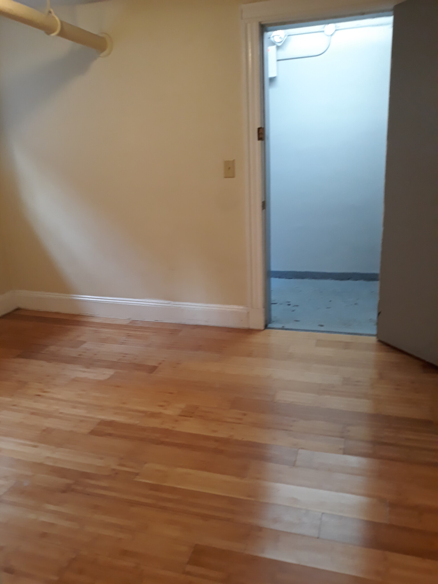 35 Gardner St, Allston