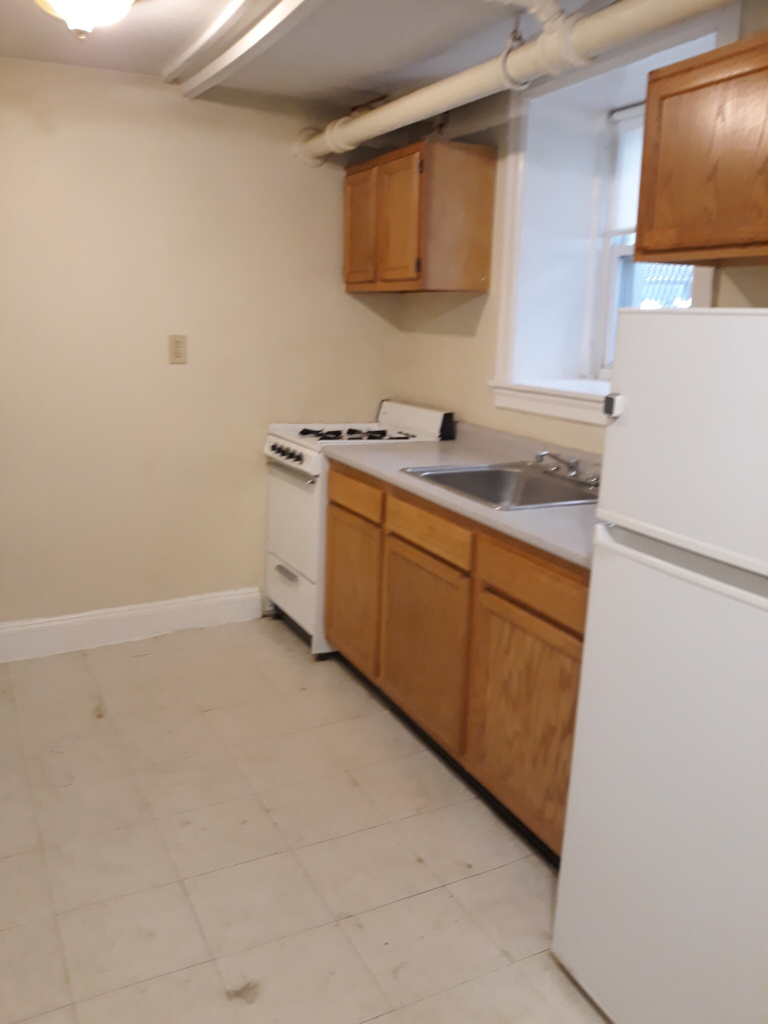 35 Gardner St, Allston