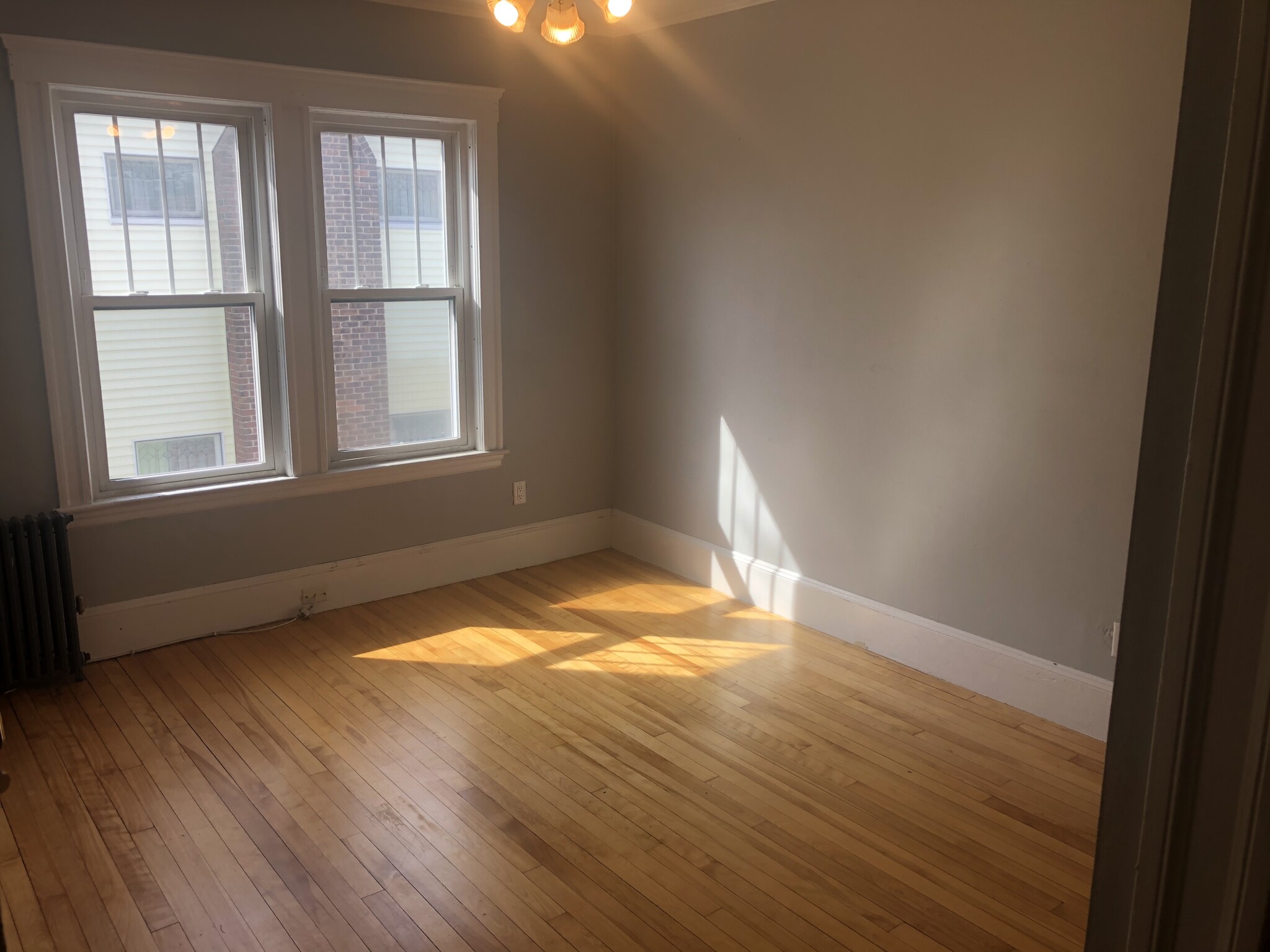 69 Hillside Rd, Watertown