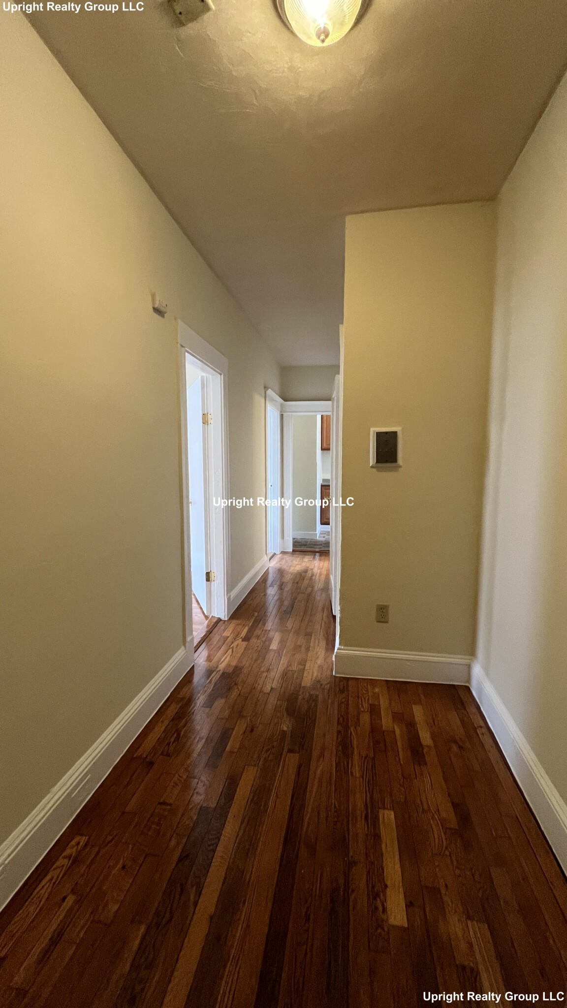 68 Woodstock Ave. - 2,250USD / month
