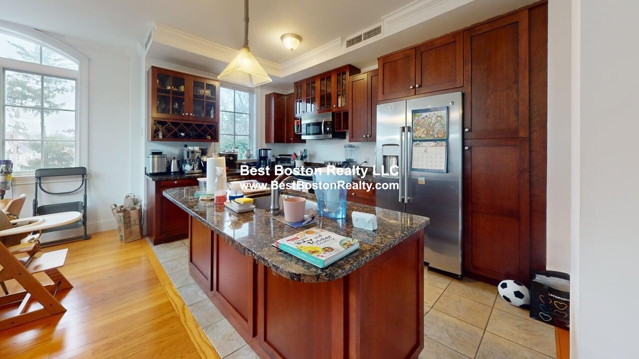 https://ygl-photos.s3.us-west-004.backblazeb2.com/9729W6838b9831df70.jpg