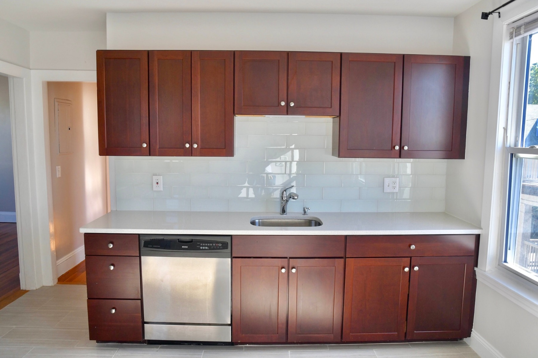 86 Elmira St, Oak Square