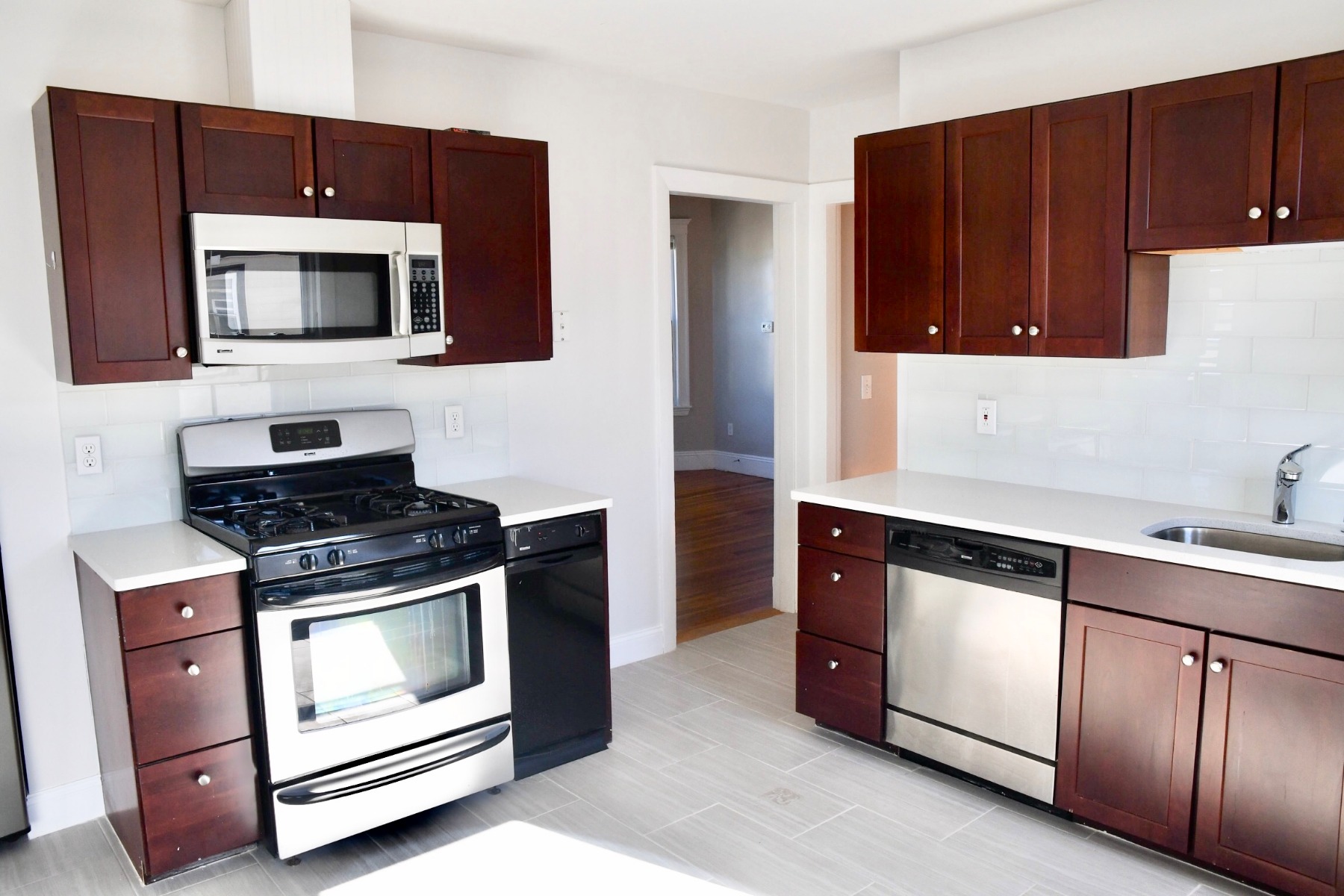 86 Elmira St, Oak Square