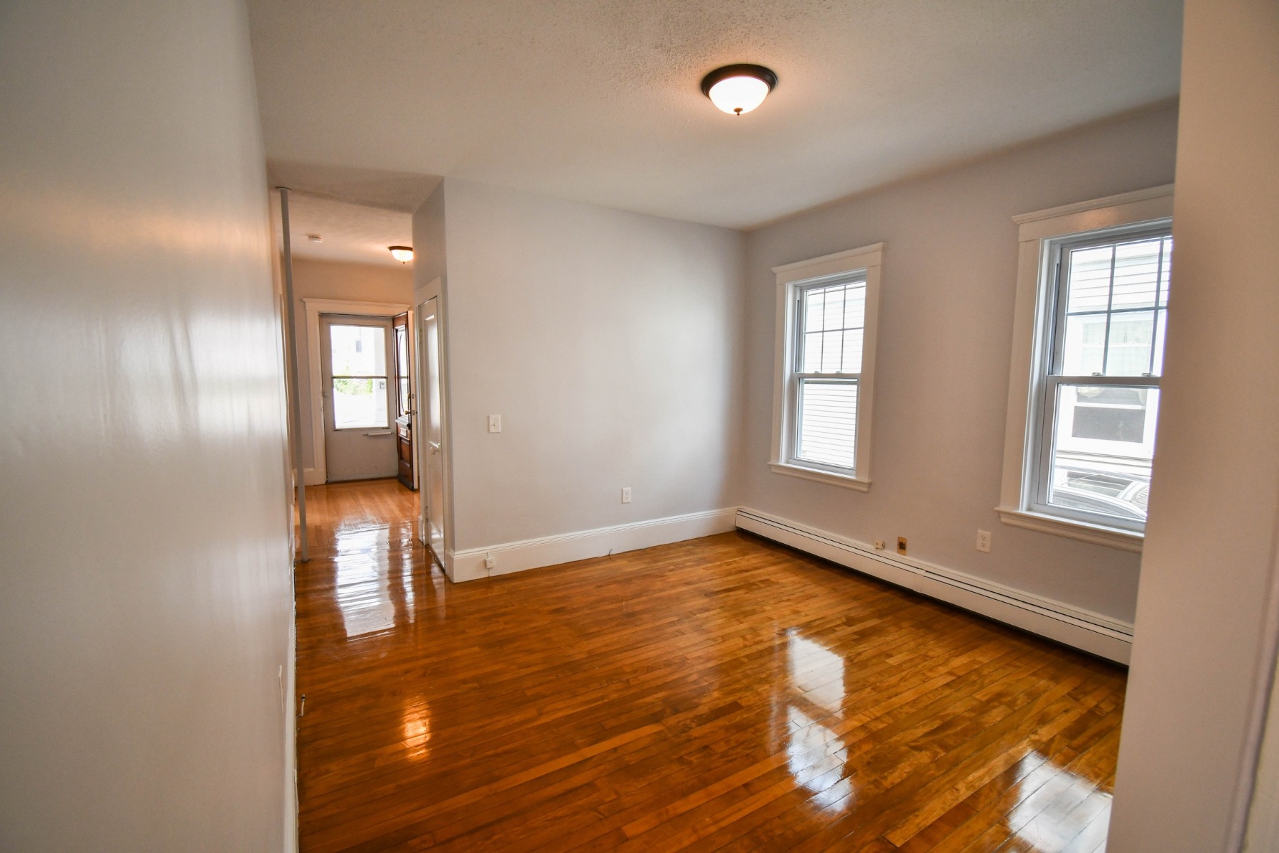 3 bed, 1 bath apartment for rent at 1750 North Shore Rd, Revere — photo 2 of 9