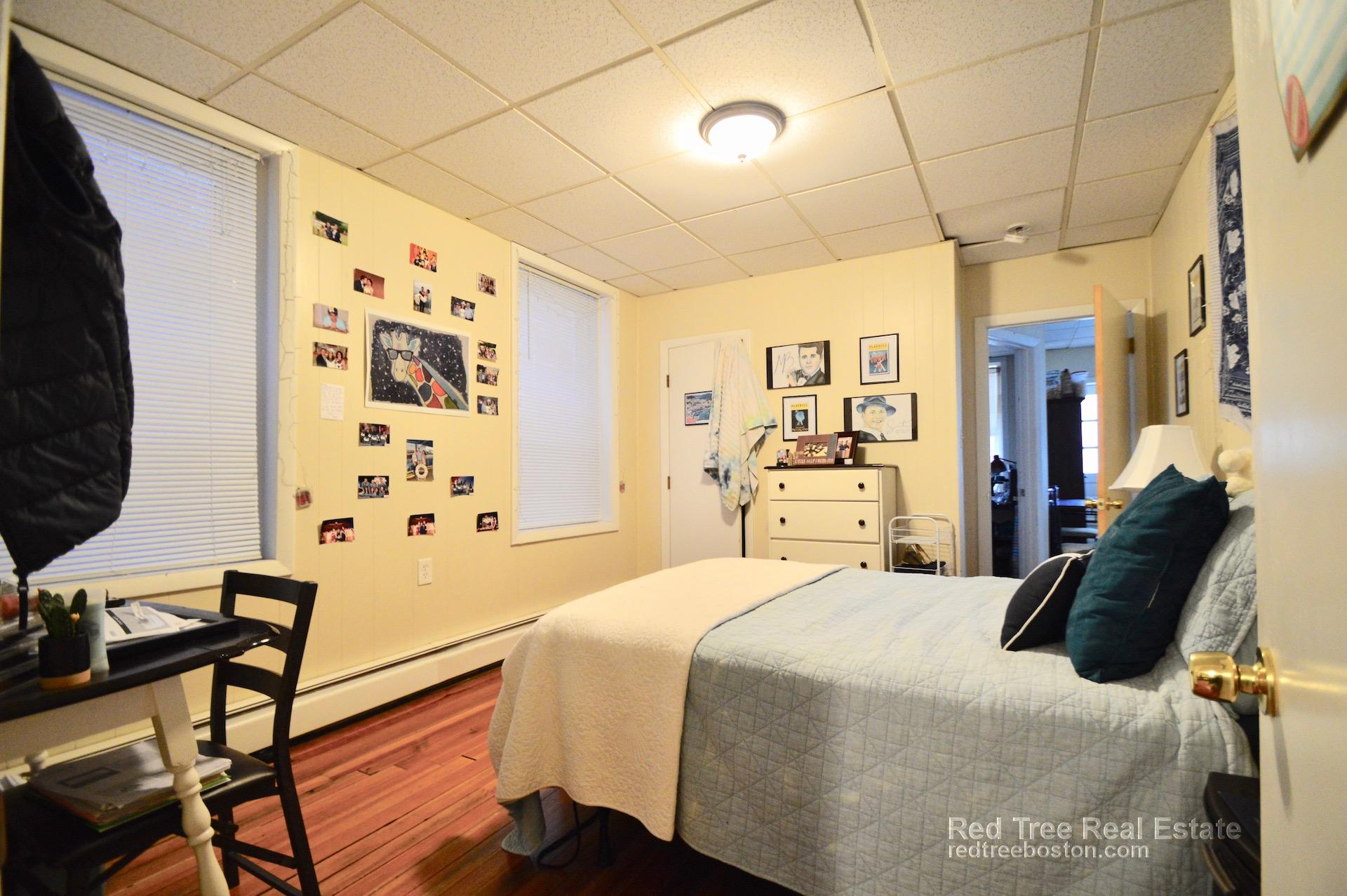 3 bed, 1 bath apartment for rent at 121 Cottage St Unit 1, East Boston — photo 4 of 16