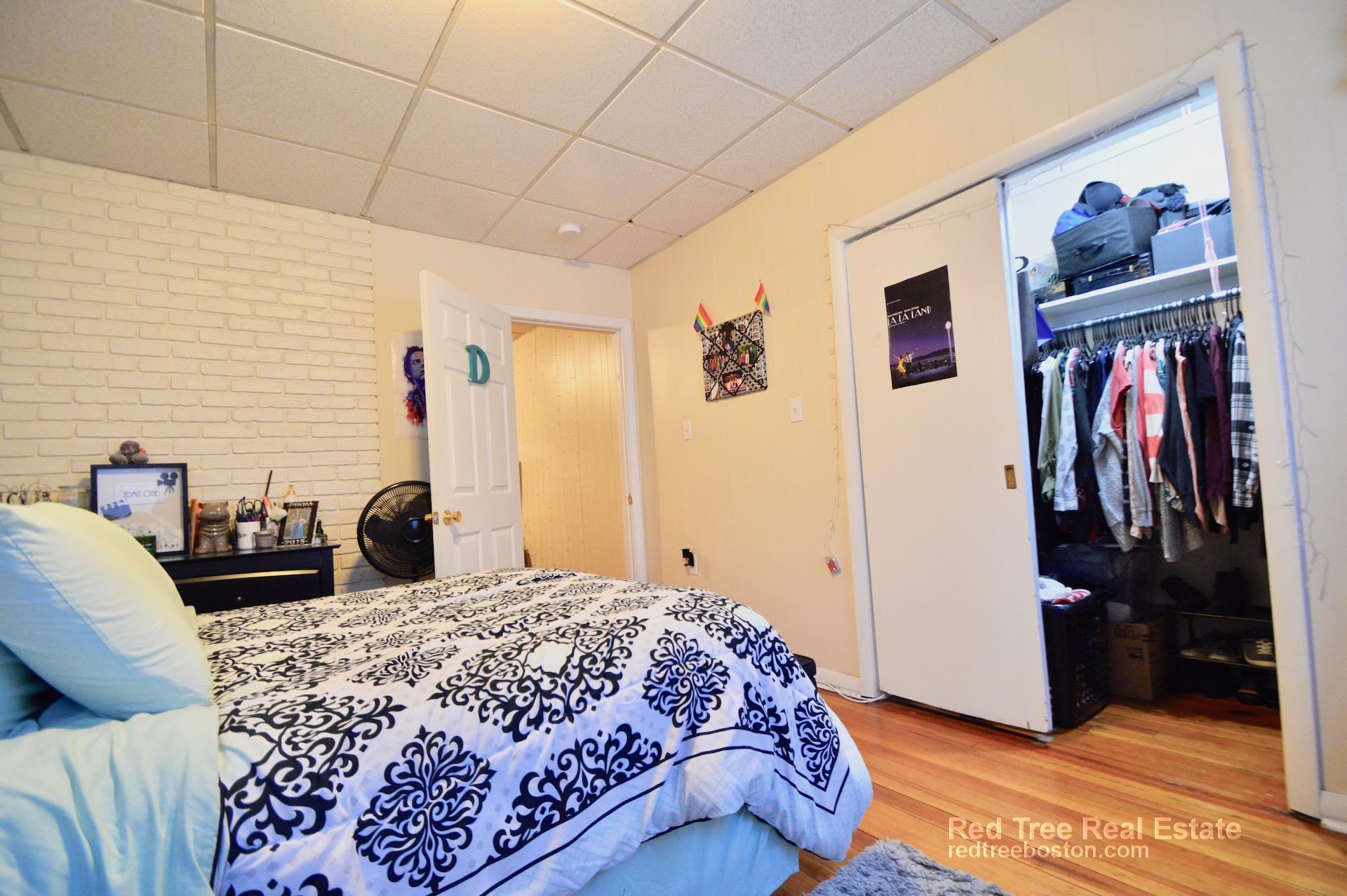 3 bed, 1 bath apartment for rent at 121 Cottage St Unit 1, East Boston — photo 6 of 16