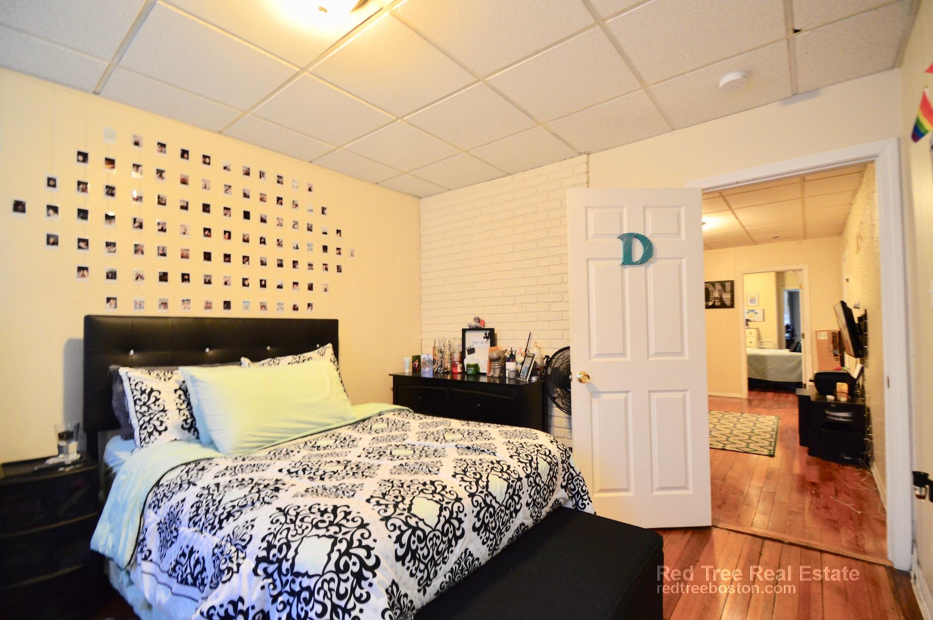 3 bed, 1 bath apartment for rent at 121 Cottage St Unit 1, East Boston — photo 7 of 16