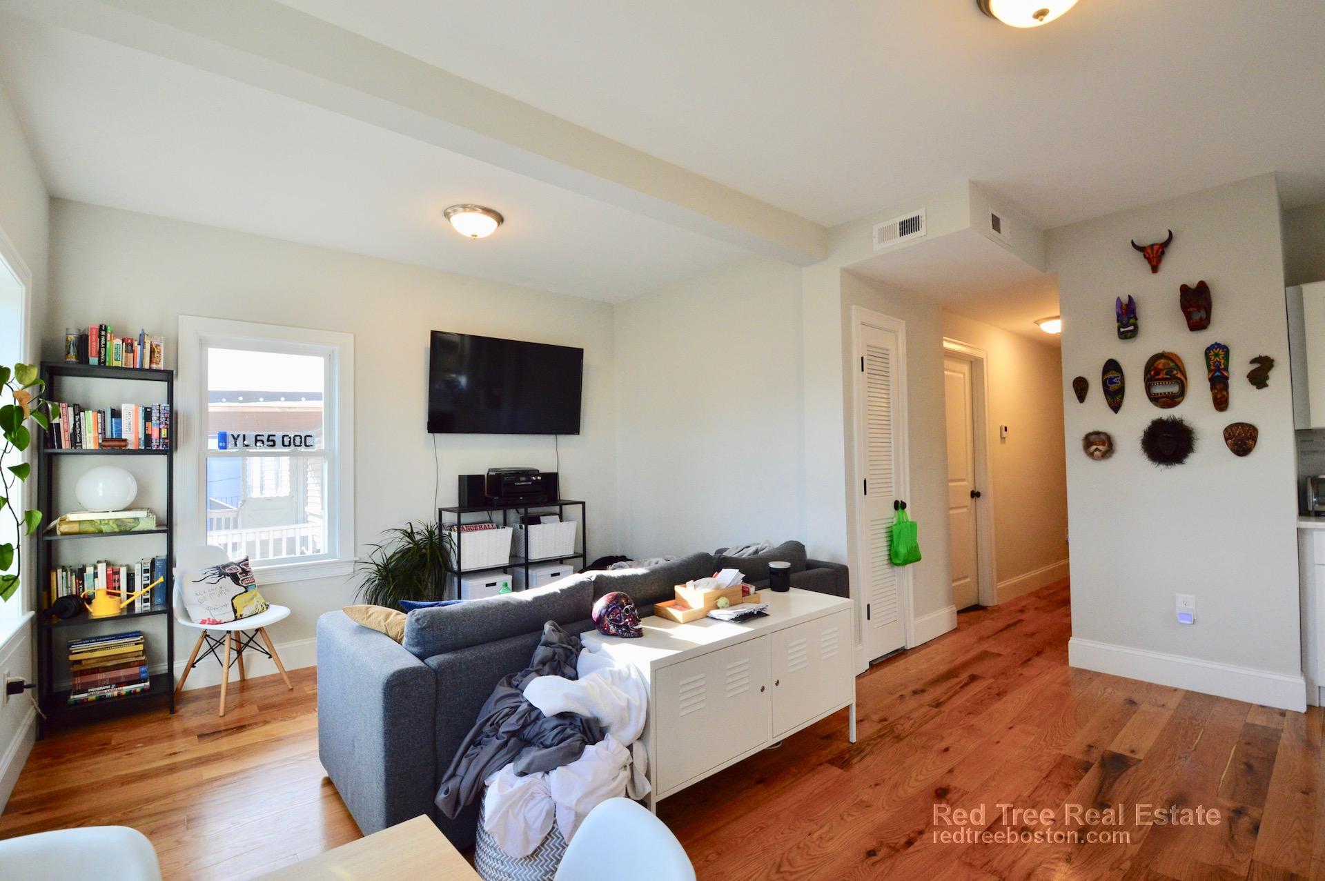4 bed, 2 bath apartment for rent at 147 Paris St Unit 3, East Boston