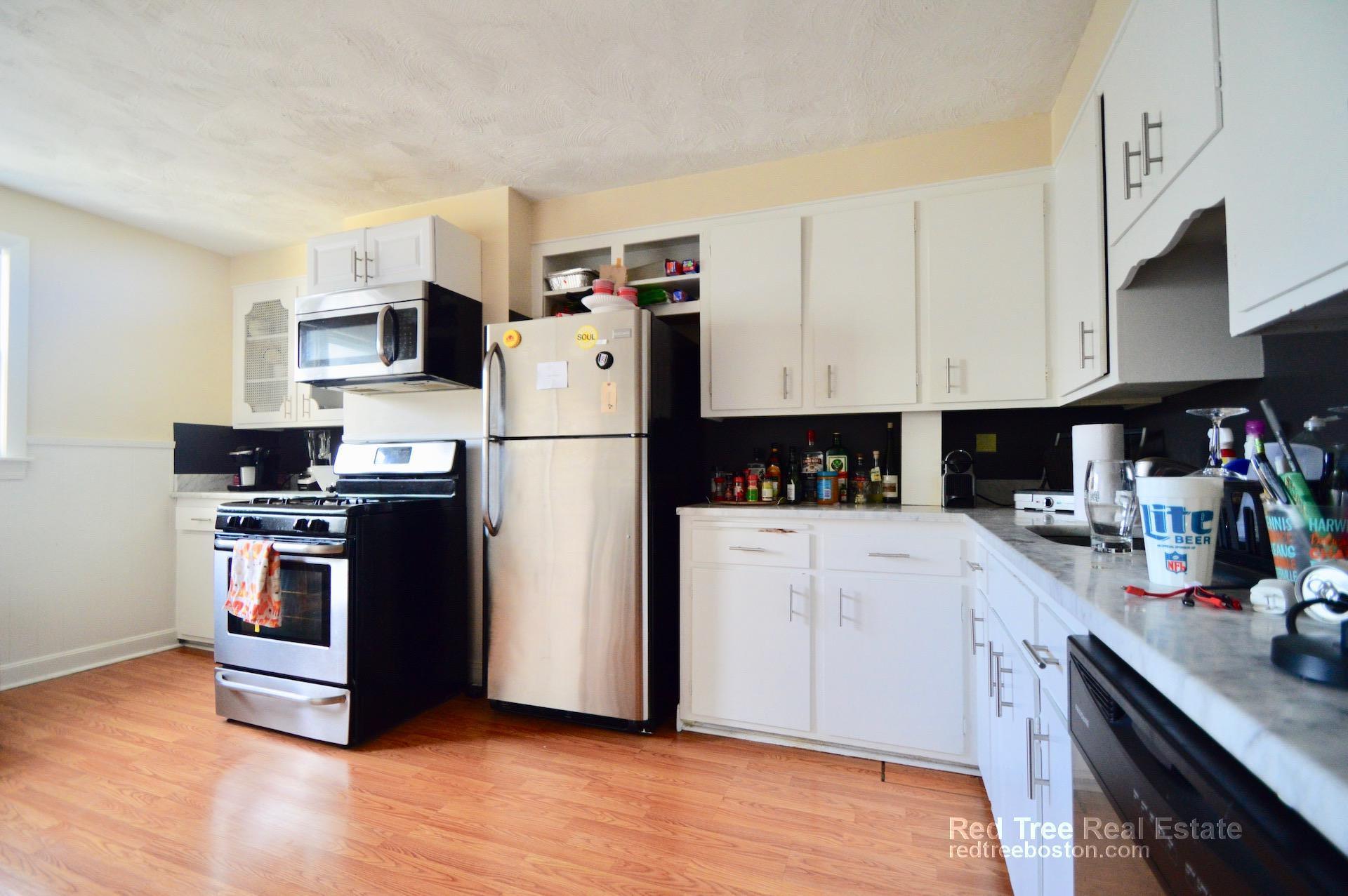 3 bed, 1 bath apartment for rent at 229 Bennington St Unit 2, East Boston