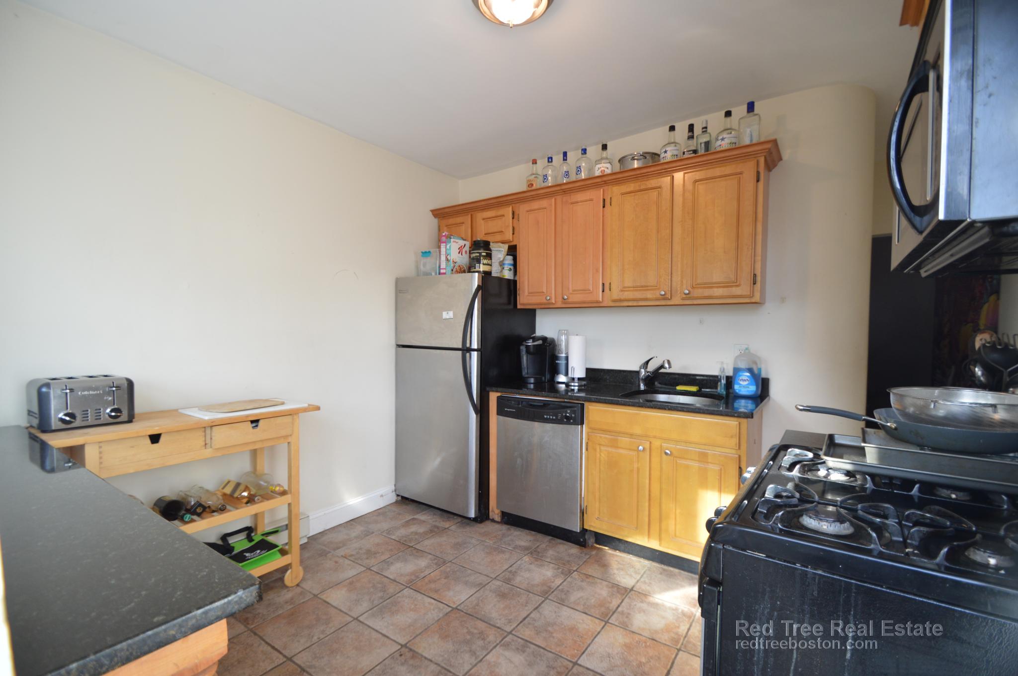 Photos of apartment on Franklin St.,Boston MA 02134