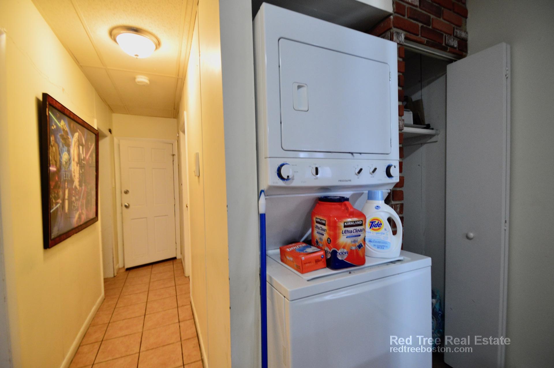 4 bed, 1 bath apartment for rent at 135 Orleans St Unit 2, East Boston — photo 9 of 11