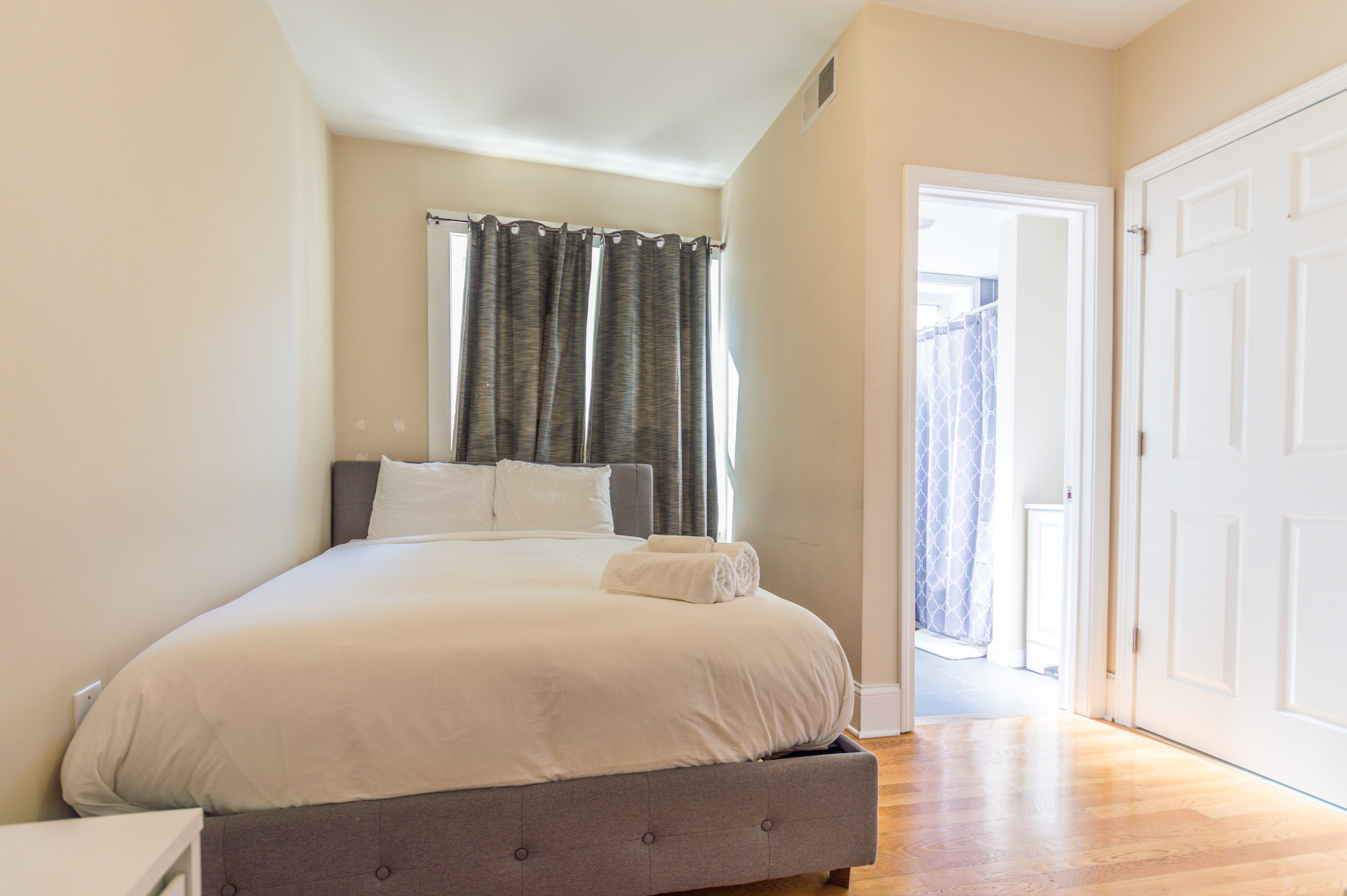 3 bed, 1 bath apartment for rent at 20 Sheafe St Unit 3R, North End — photo 5 of 11
