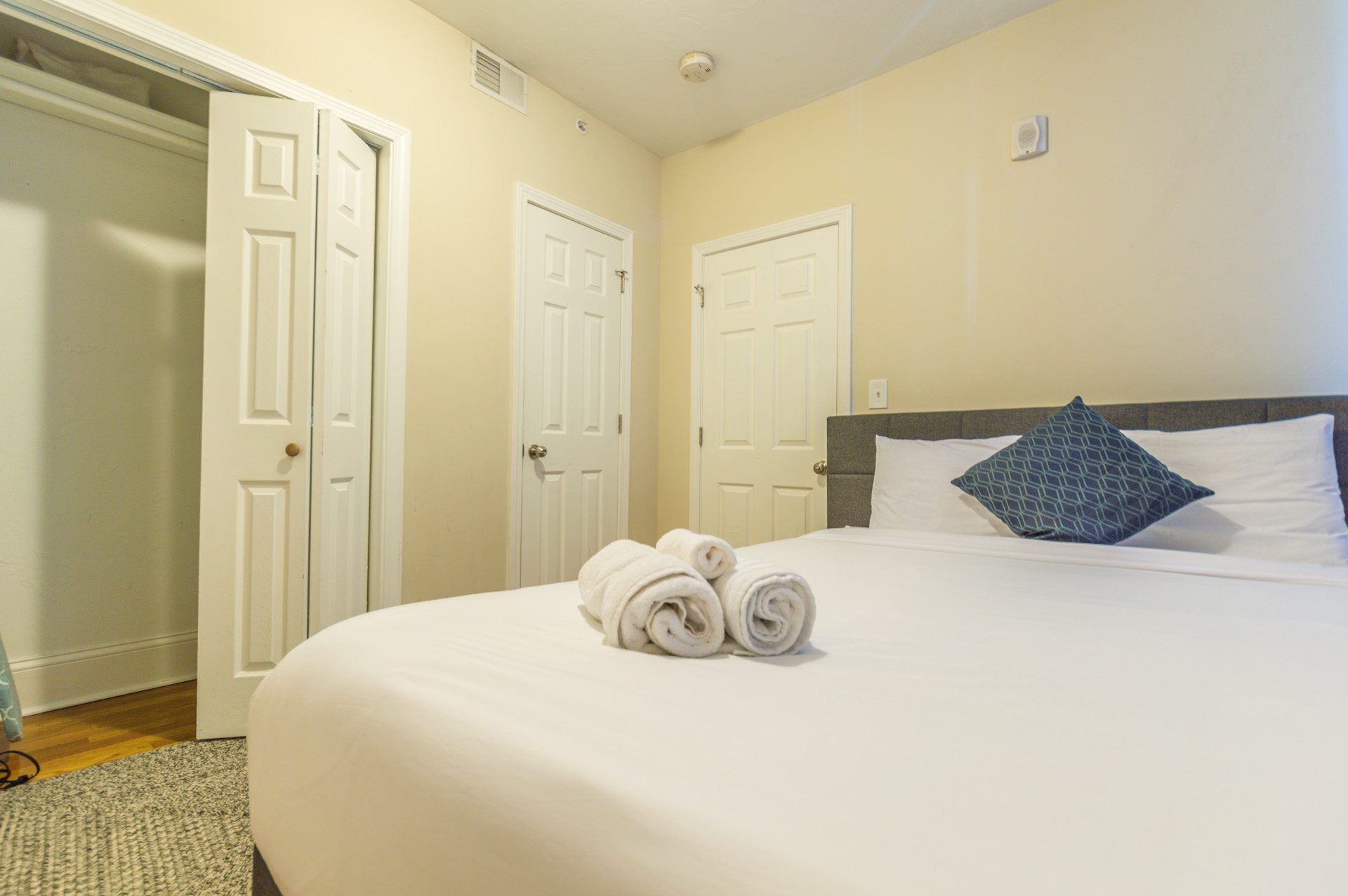 3 bed, 1 bath apartment for rent at 20 Sheafe St Unit 3R, North End — photo 8 of 11