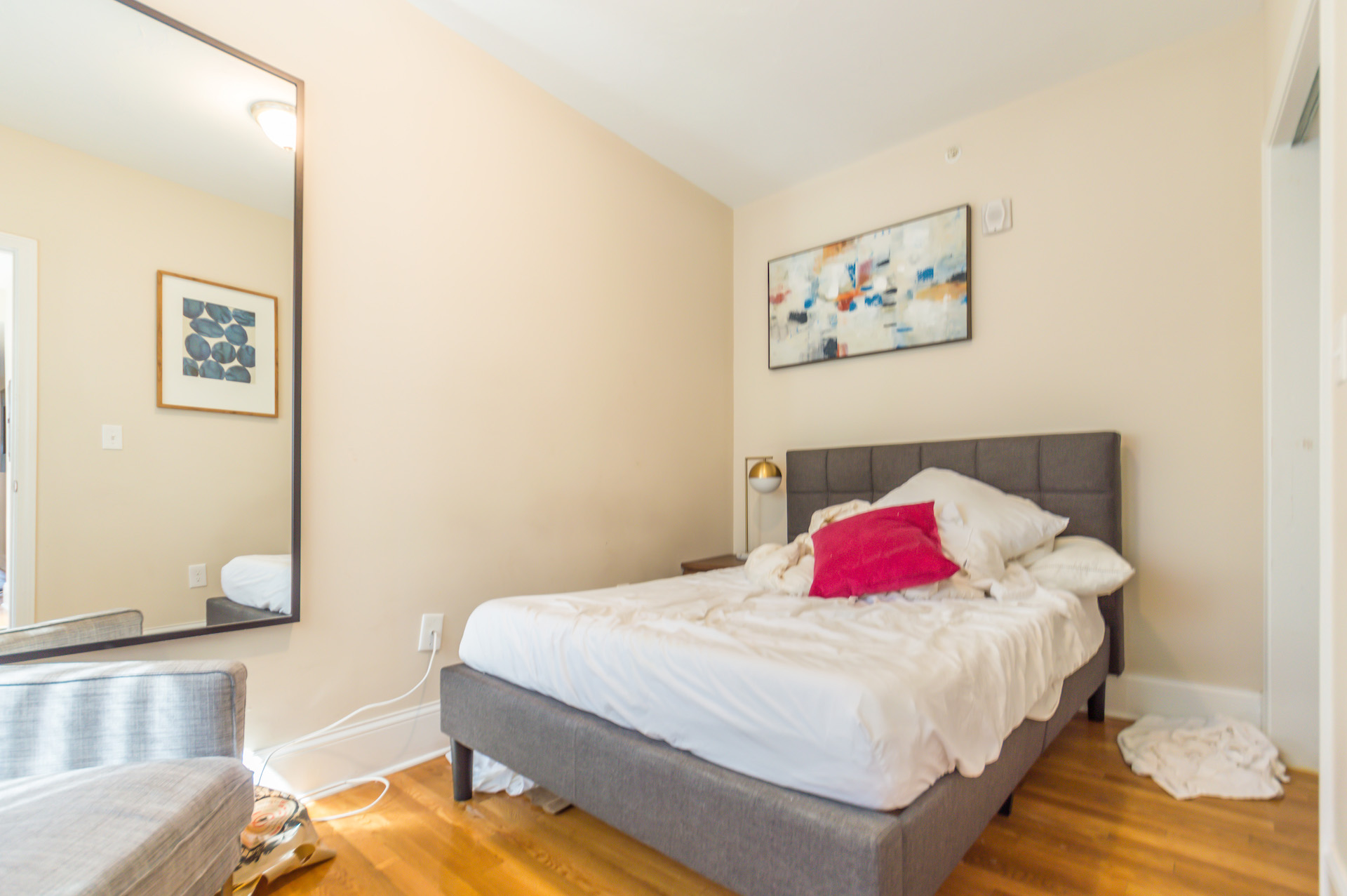 3 bed, 1 bath apartment for rent at 20 Sheafe St Unit 4F, North End — photo 2 of 5