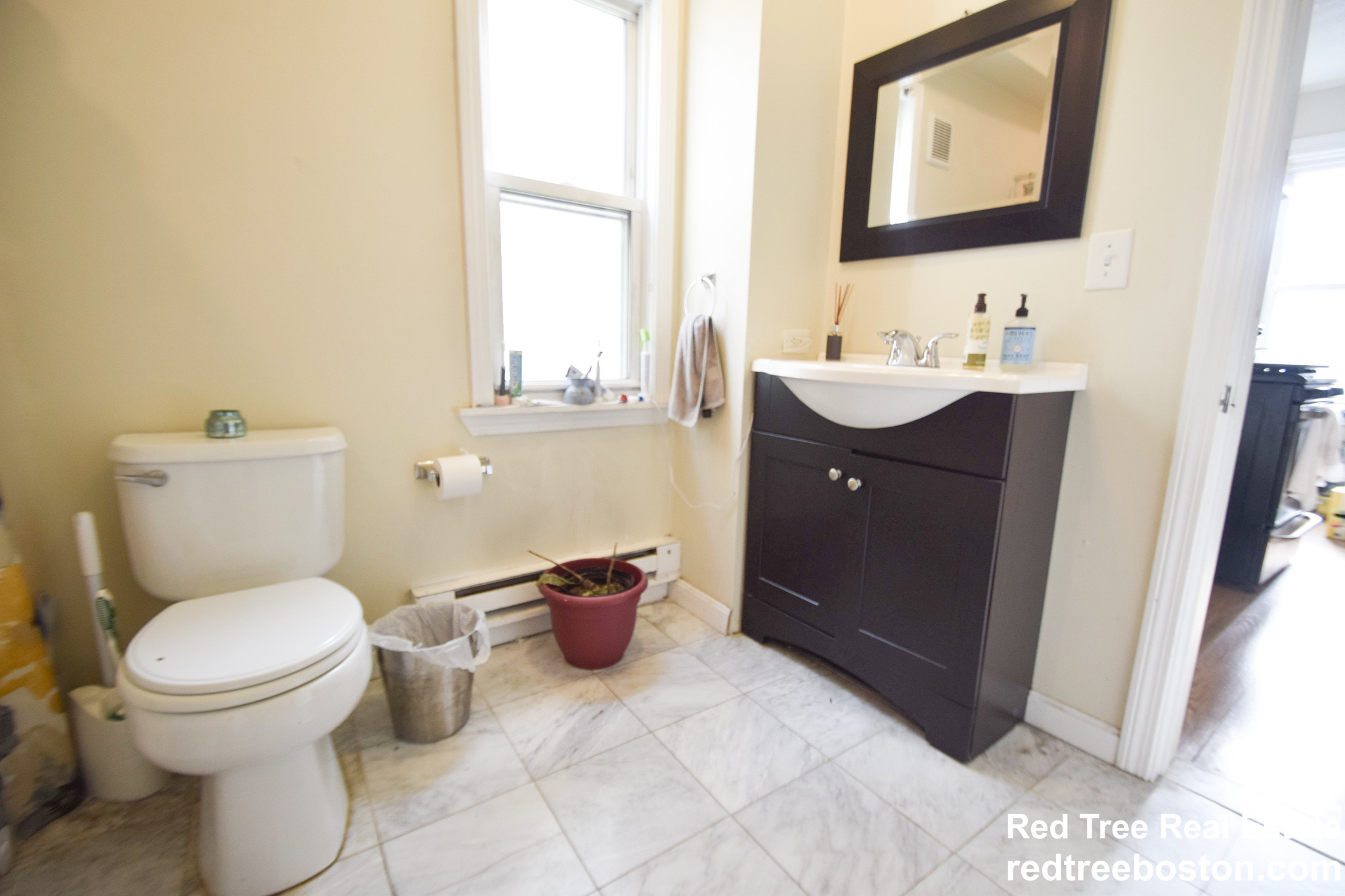 367 Maverick St, East Boston