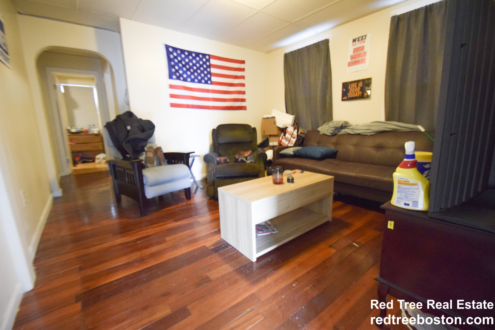 3 bed, 1 bath apartment for rent at 219 Maverick St Unit 2, East Boston — photo 1 of 6
