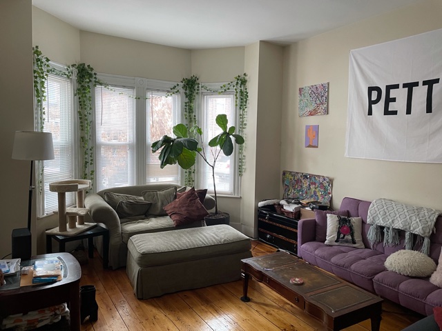 3 bed, 1 bath apartment for rent at 289 Sumner St Unit 1, East Boston