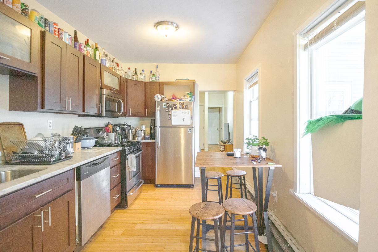 3 bed, 1 bath apartment for rent at 15 Havre St Unit 3, East Boston — photo 3 of 7