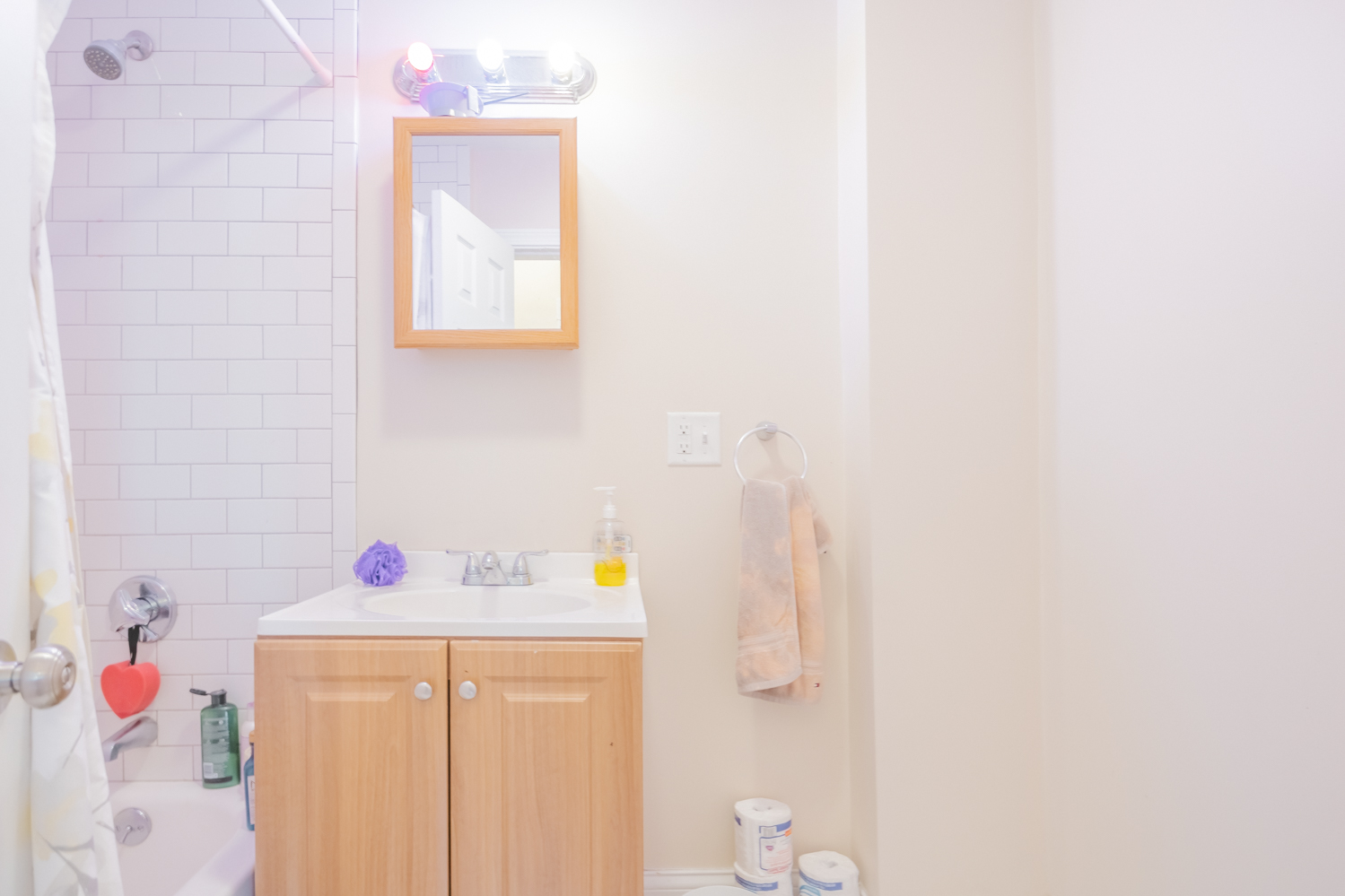 4 bed, 1 bath apartment for rent at 72 Prescott St Unit 3, East Boston — photo 7 of 9