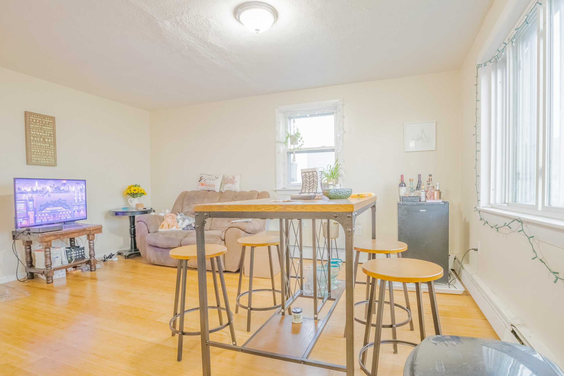 3 bed, 1 bath apartment for rent at 10 12 Breed St Unit 6, East Boston — photo 8 of 8