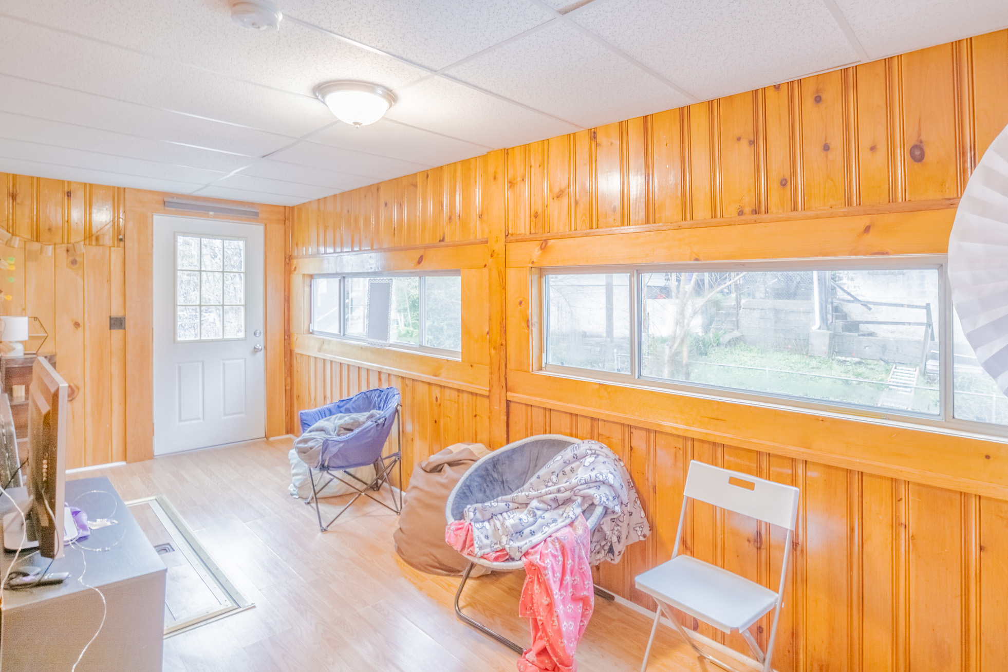 4 bed, 1 bath apartment for rent at 166 Leyden St Unit 3, East Boston — photo 4 of 8
